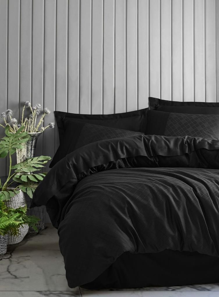 Double Jacquard Satin Duvet Cover Set Checkers Black