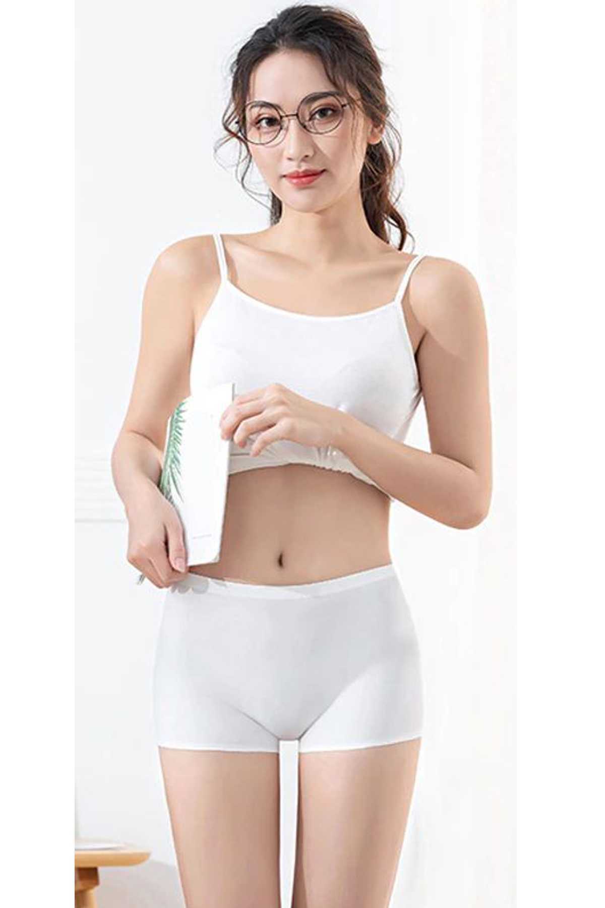 2Pcs Women Seamless Invisible Invisible No Trace Mini Shorts Boxers White Skin