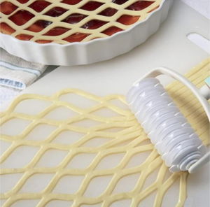 Lattice Shaped Dough Cutter and Shaper