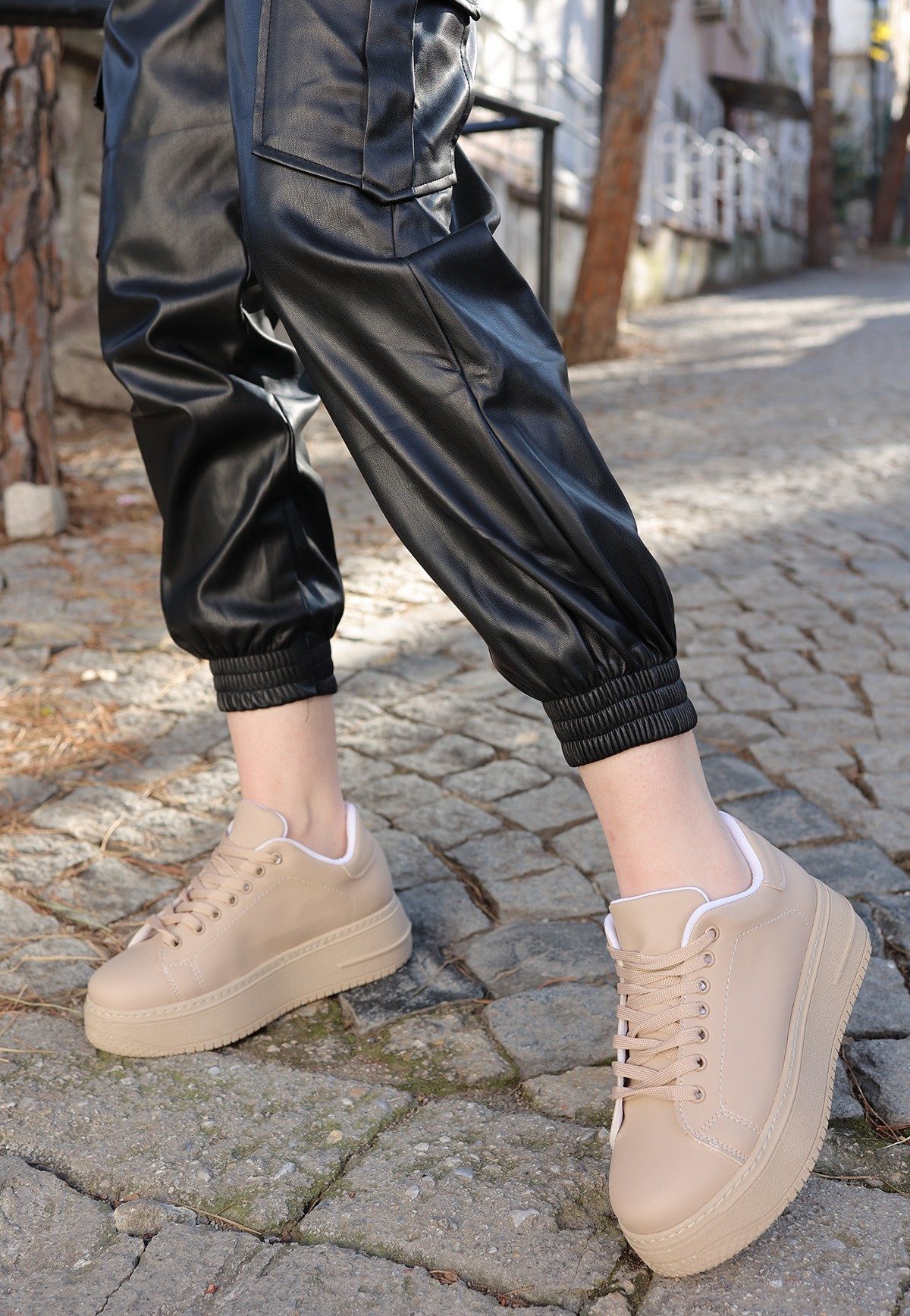 Nude Skin Lace-up Sneakers