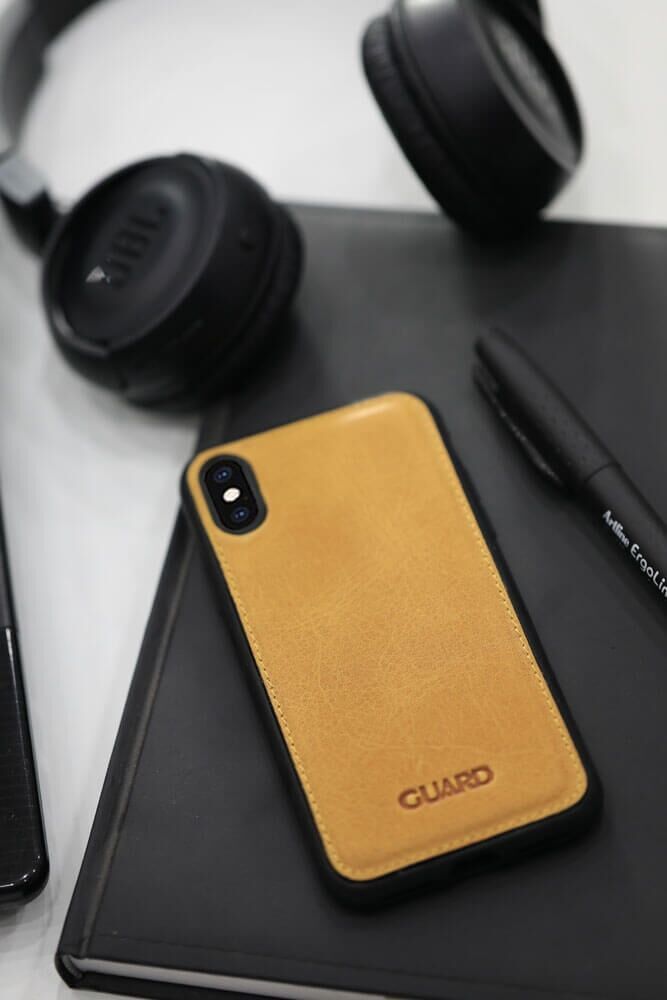 Antique Leather Yellow iPhone X/XS Case