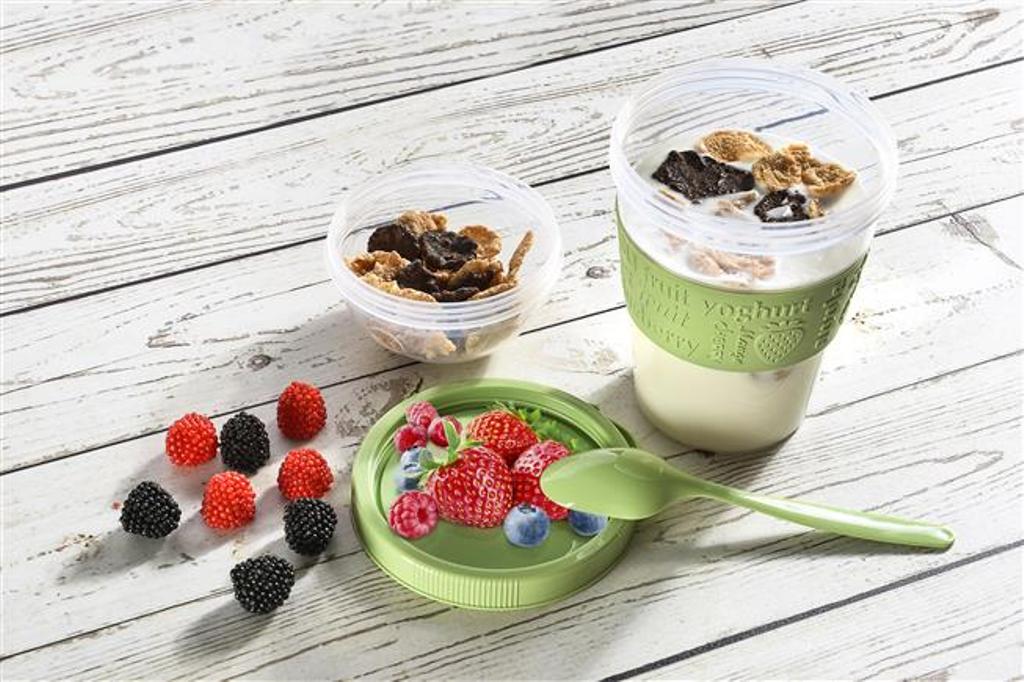 Portable Yogurt Container with Fruit Bowl - Spoon