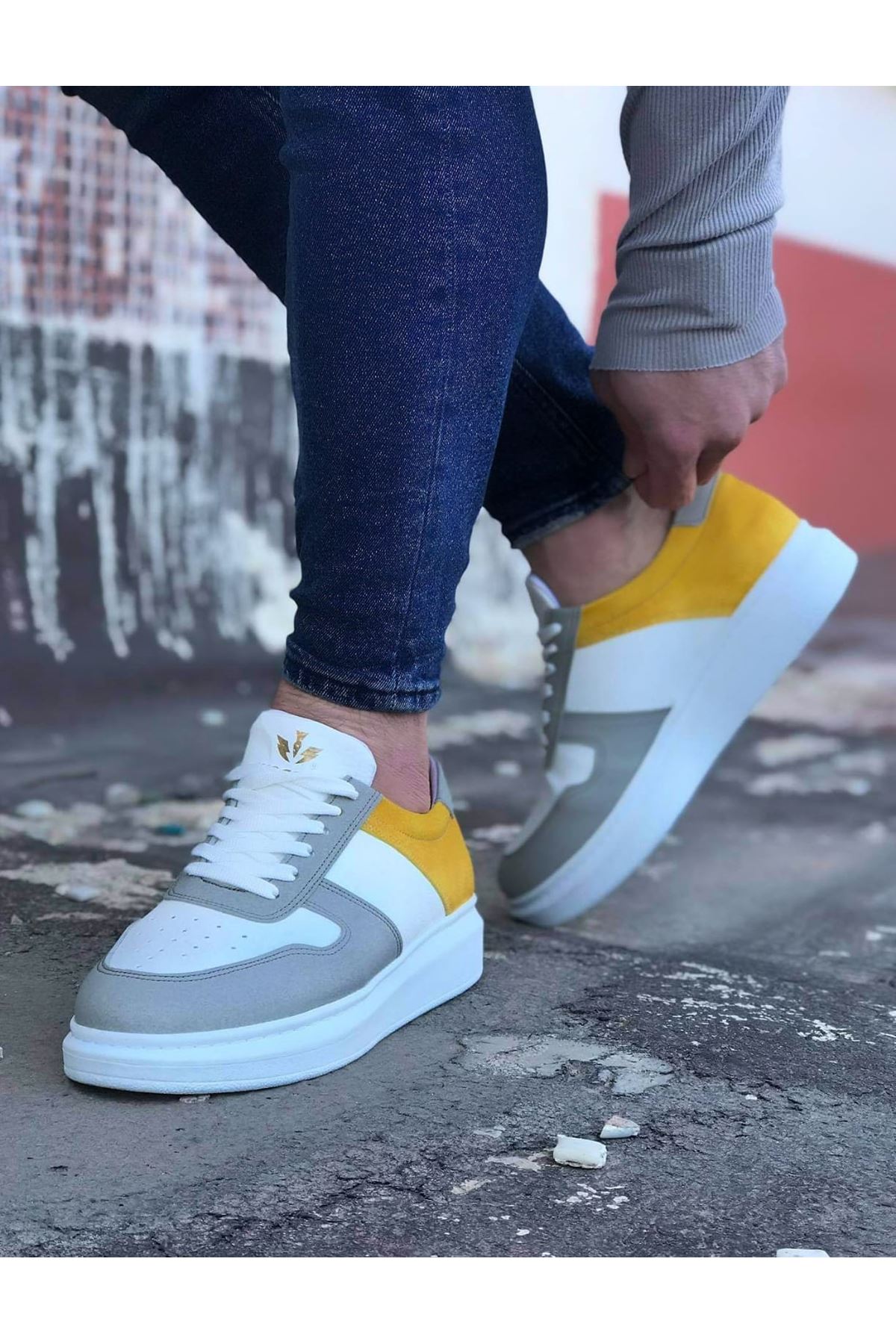 White Yellow Men's Casual Shoes