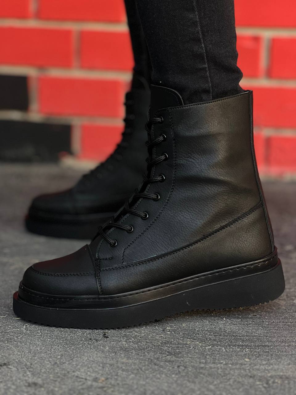 Black Skin Black Sole High Sole Lace-Up Postal Boots