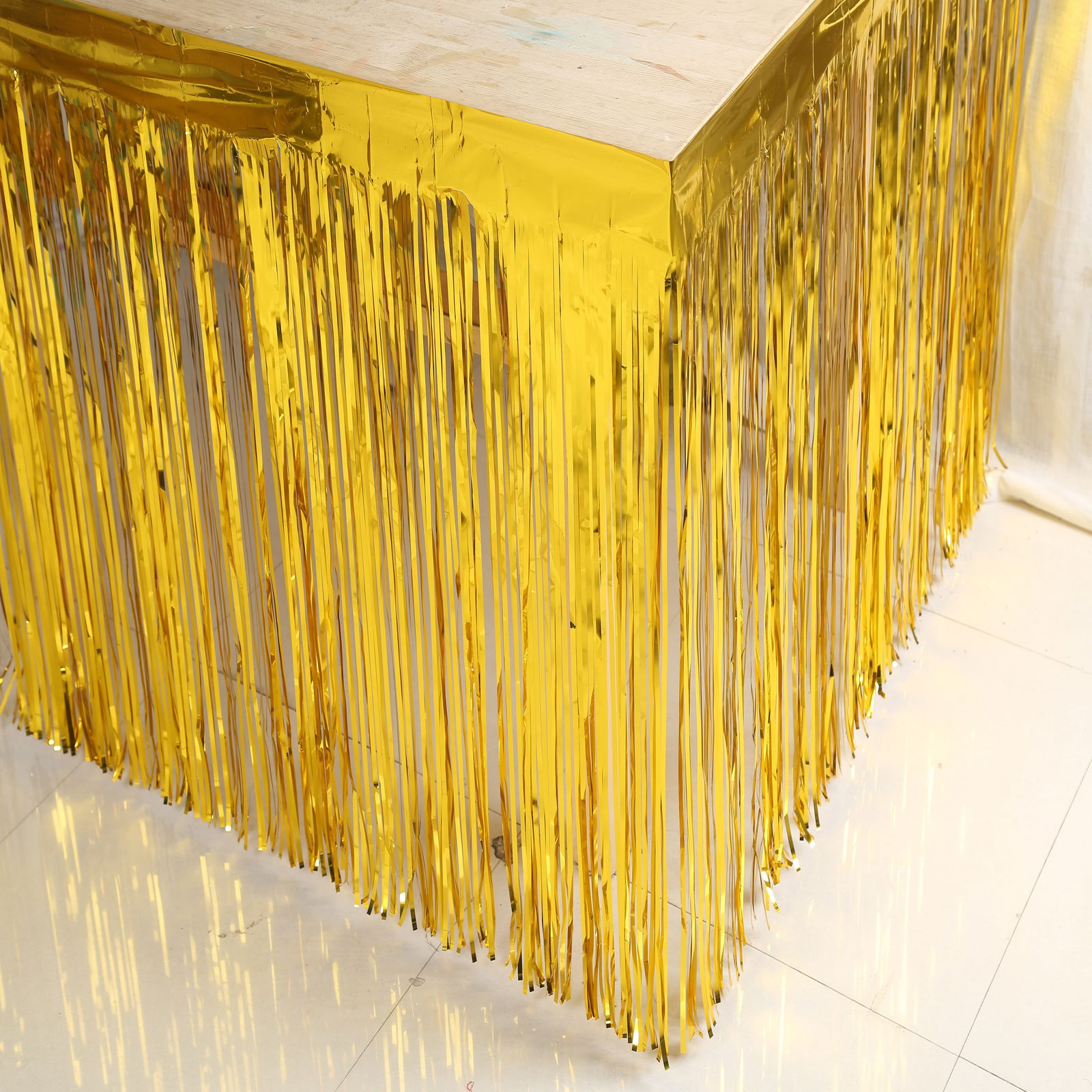 Tasseled Shimmering Metallized Gold Color Table Skirt 75 cm x 4 m