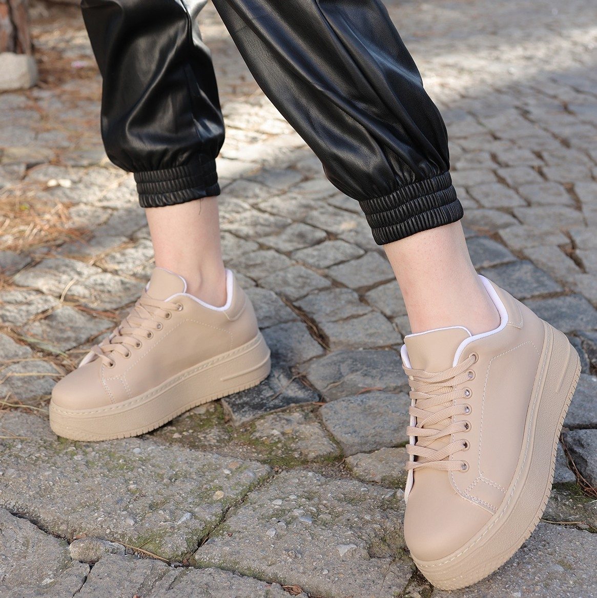 Nude Skin Lace-up Sneakers