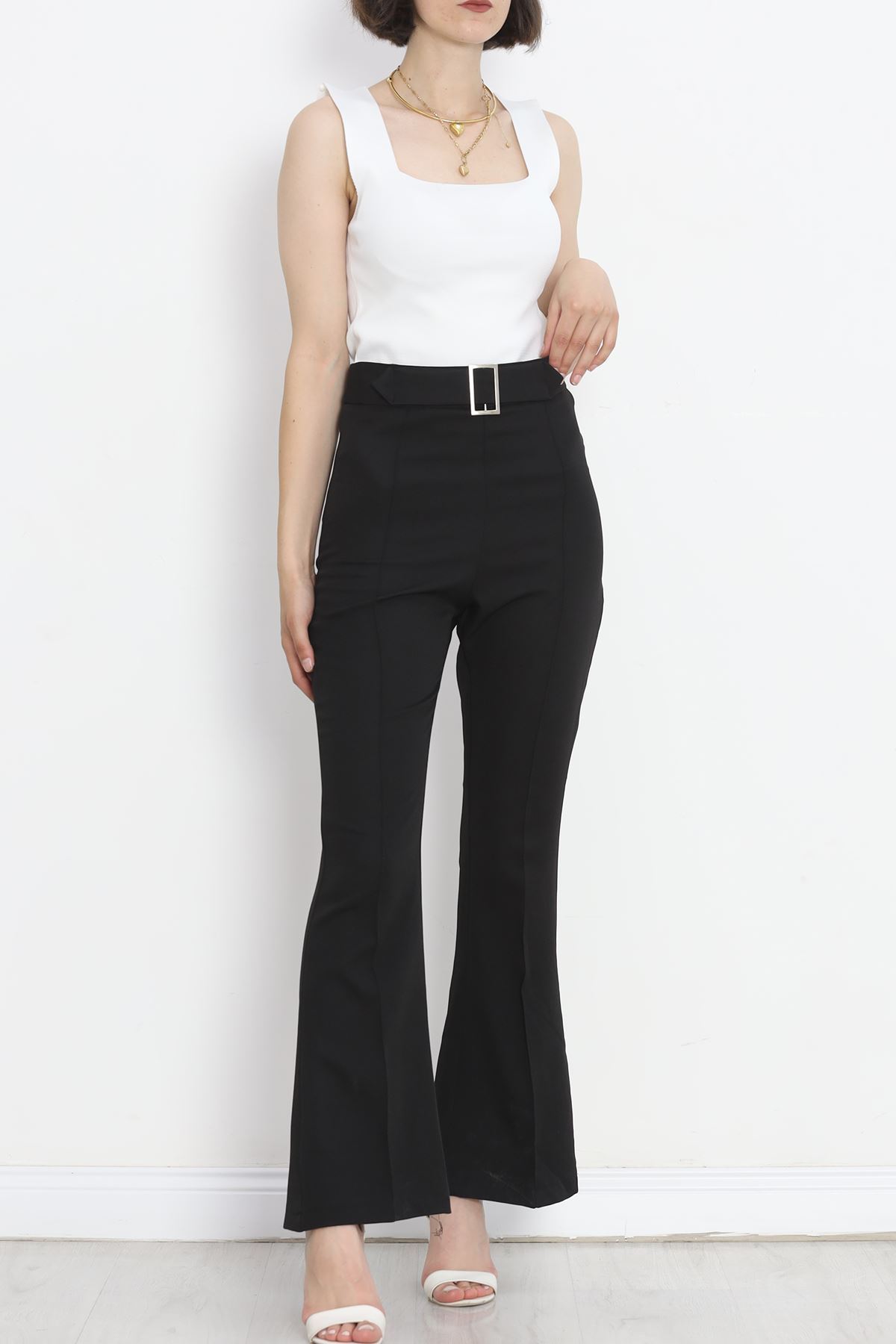 Belt Buckle Detailed Pants Black