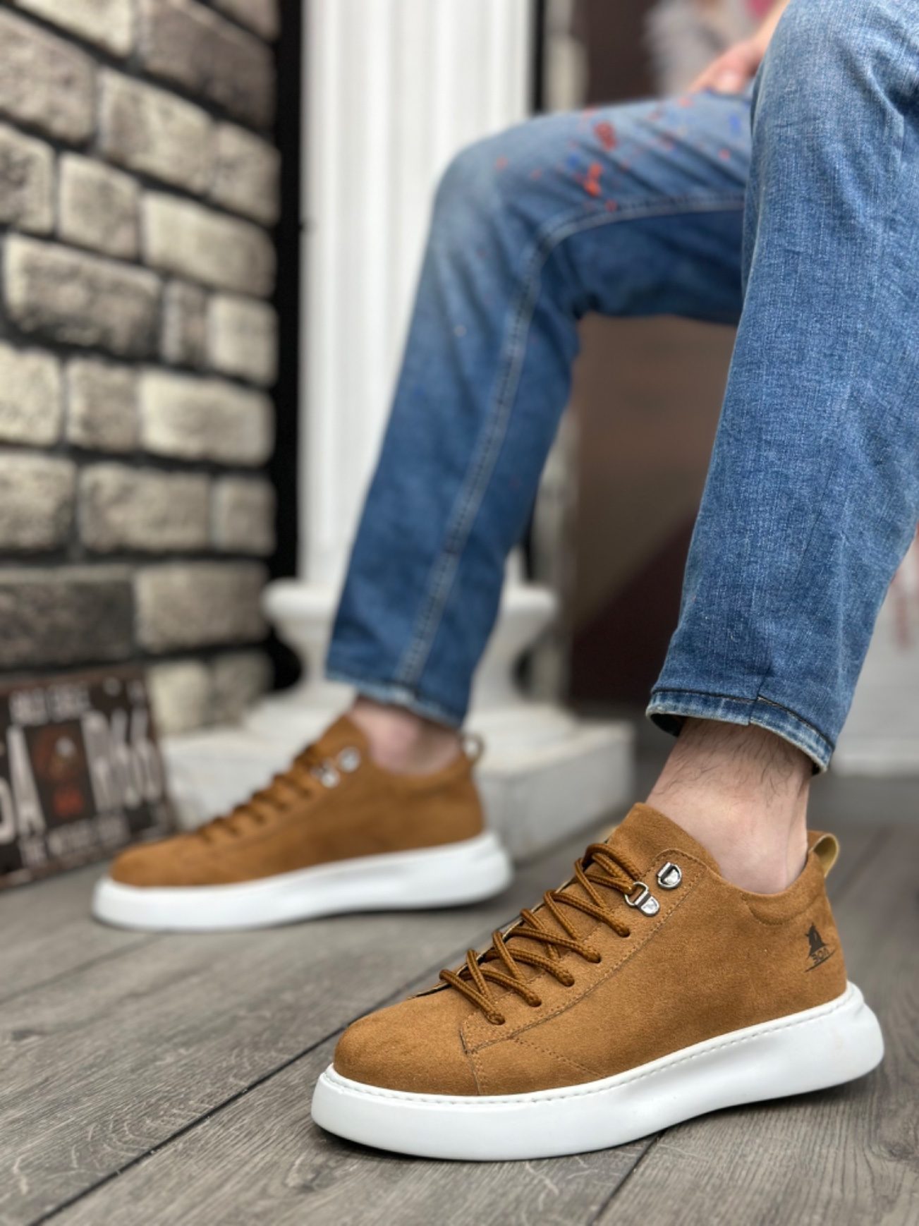 Lace-up Men's High-top Taba Suede White Sole Sneakers