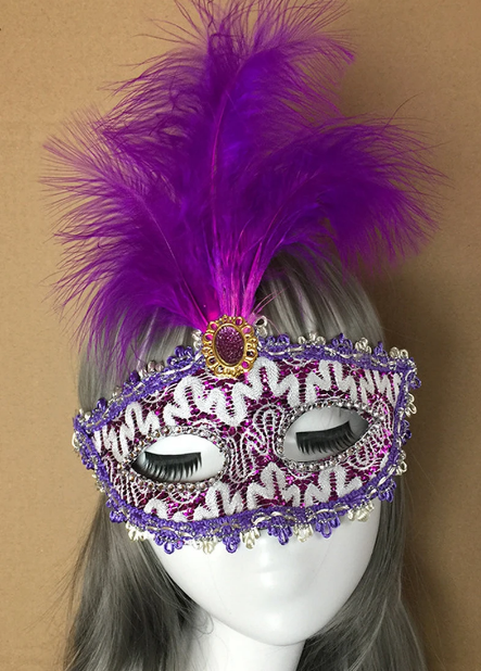 Purple Lace Embroidered Prom Party Mask with Purple Feathers 17x20 cm