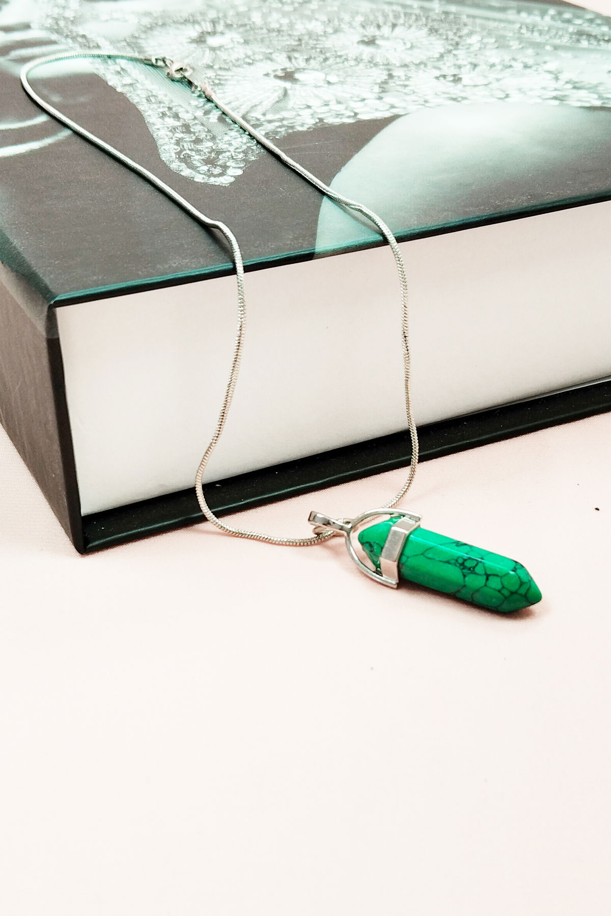 Chrysoprase Natural Stone Chain Necklace with Handmade Design Pendant: 3.5 cm Chain: 20 cm Boxed