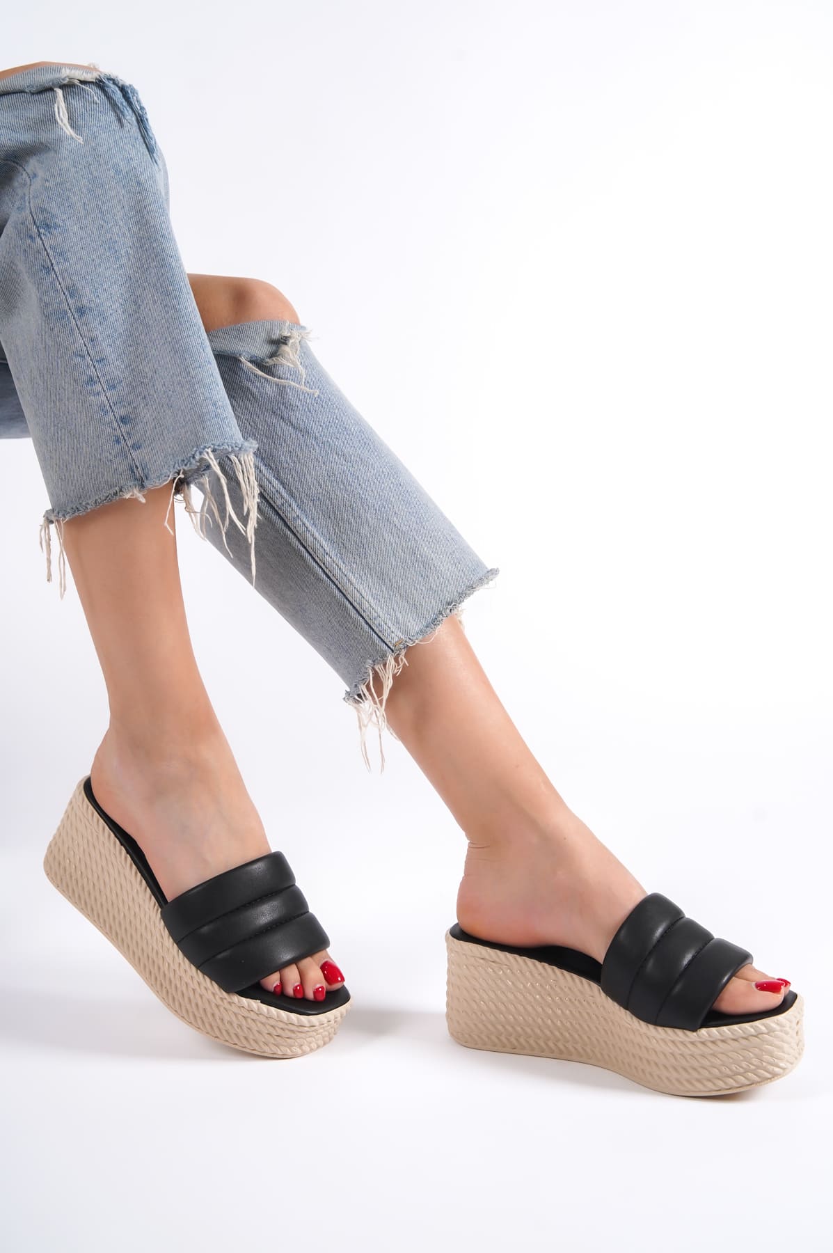 CLZ948 Filled Heeled Orthopedic Sole Straw Look Women's Slippers KT Black