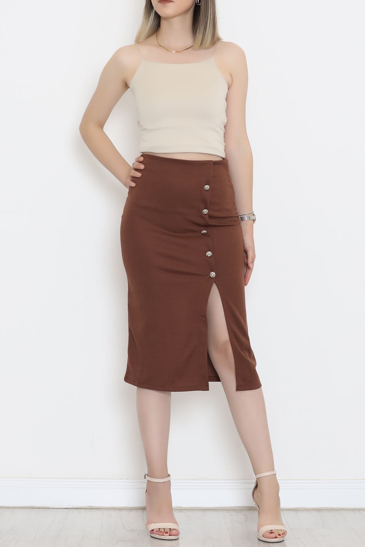 Buttoned Slit Skirt Light Brown