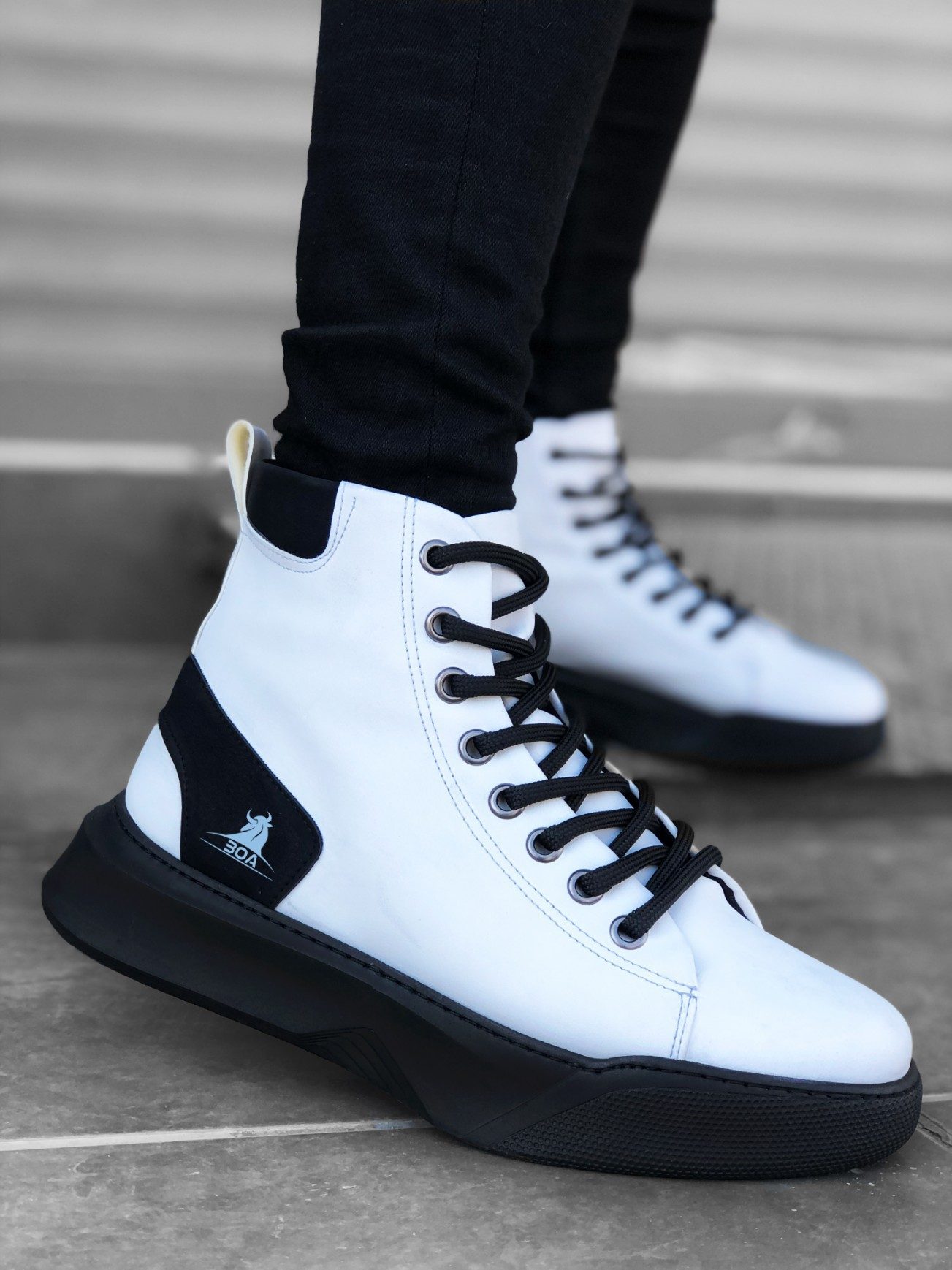 Lace-Up Men's High Sole White Black Sole Sport Boots