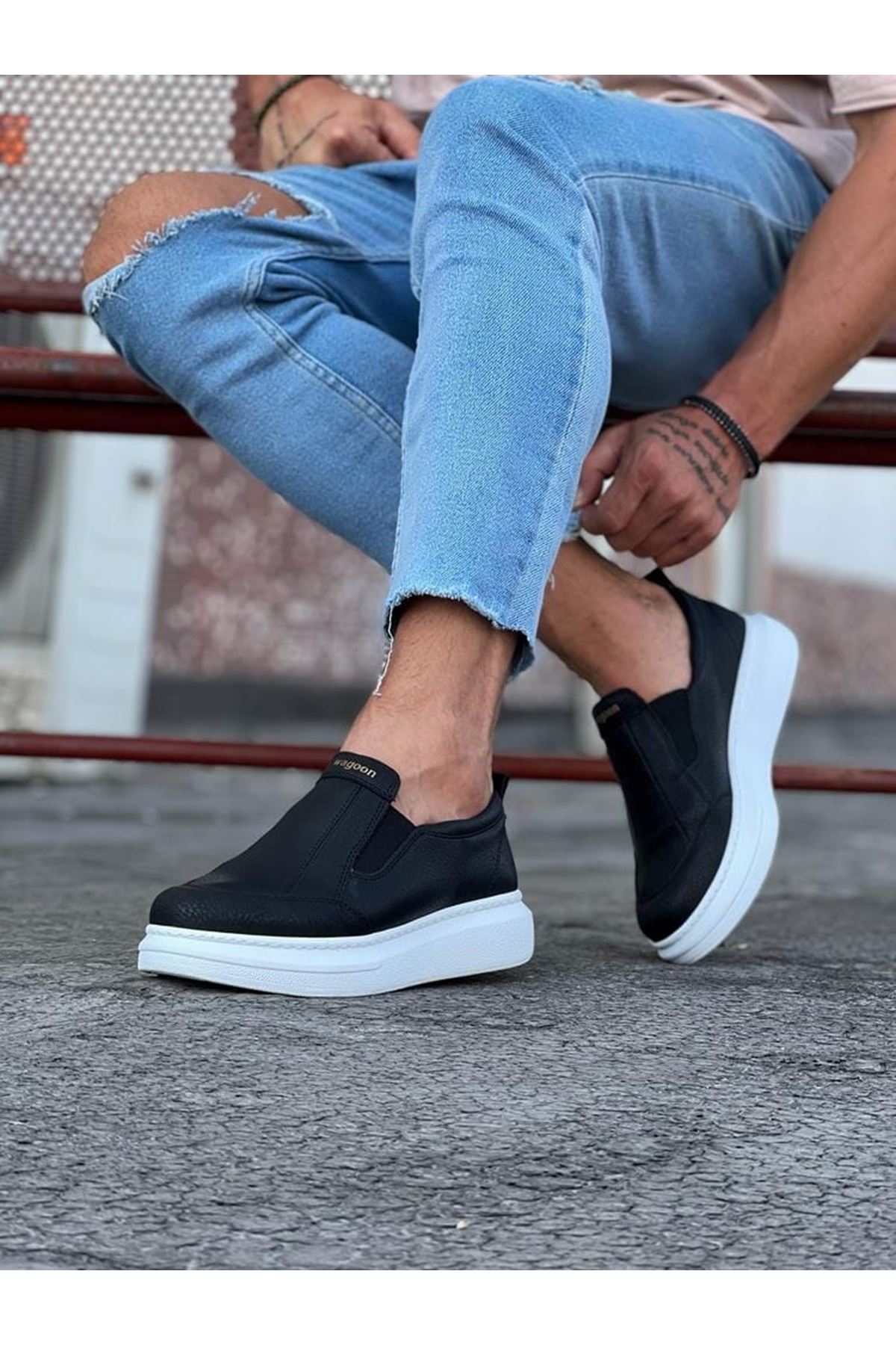 Black Flat Casual Men's Shoes