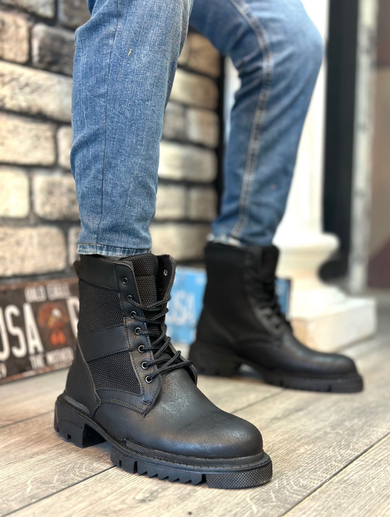 Black Lace-up Men's Sport Skin Postal Boots