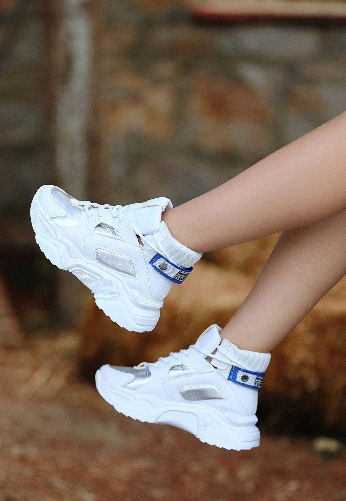 White Skin Lace-up Boots