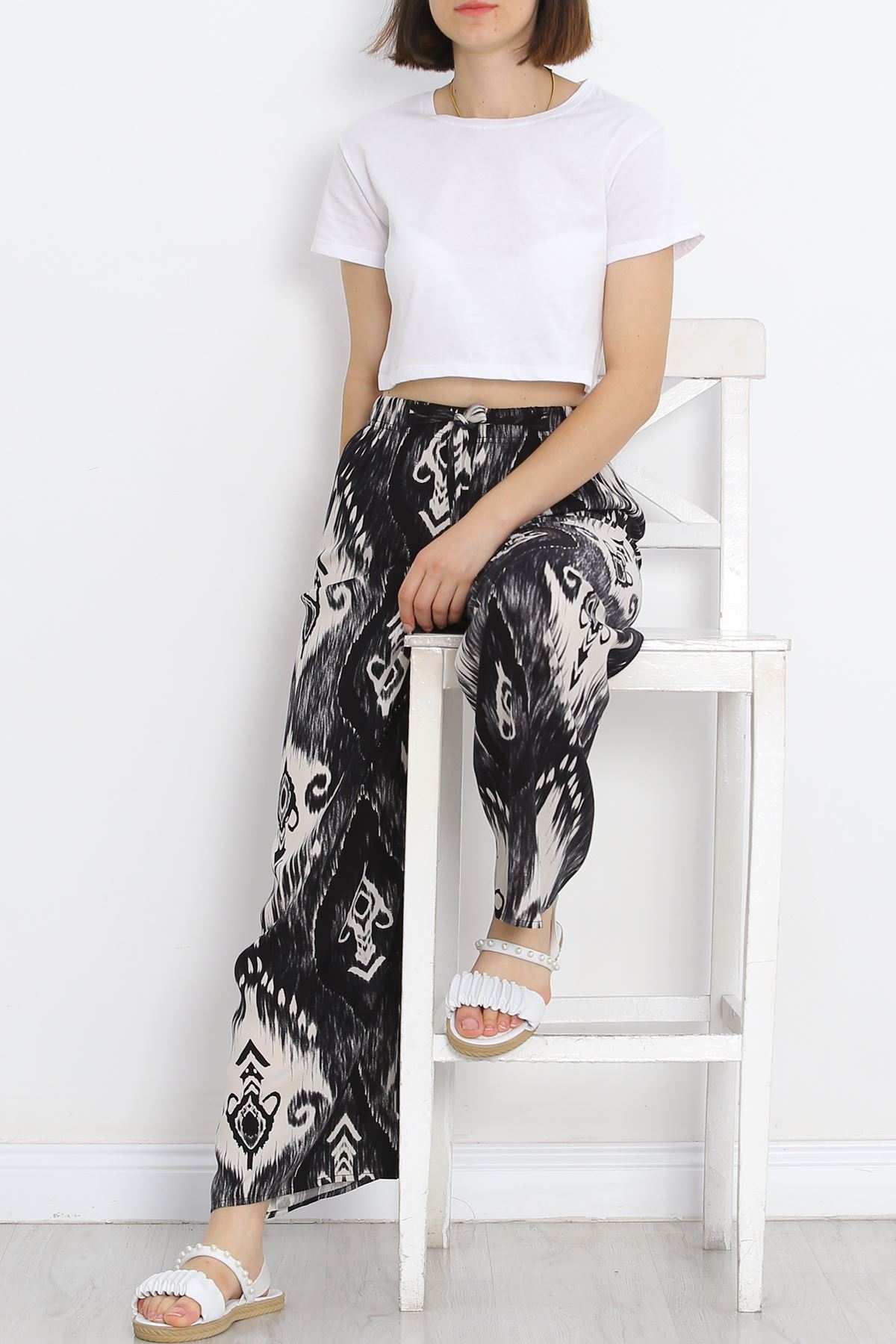 Patterned Woven Pants Black Patterned