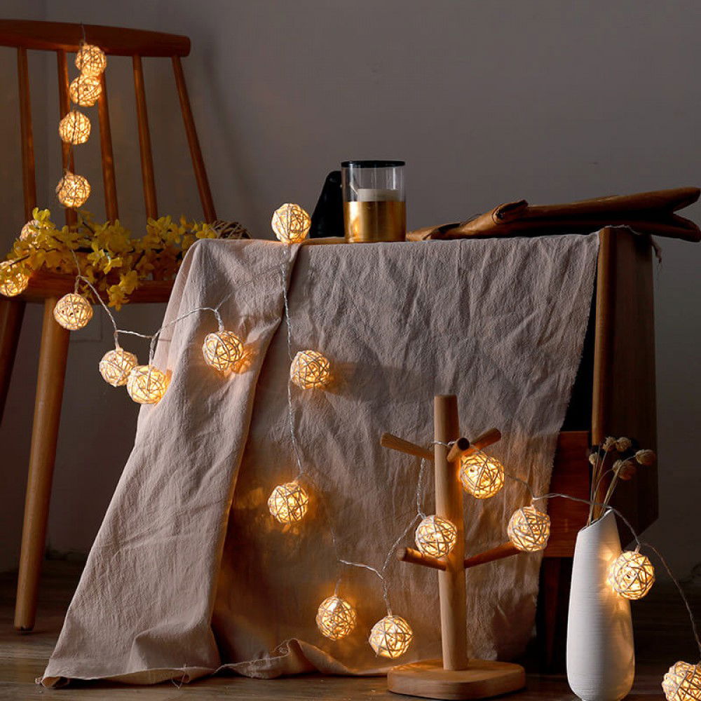 Straw Balls Led Light 2 meters DAYLIGHT Decor Lamp