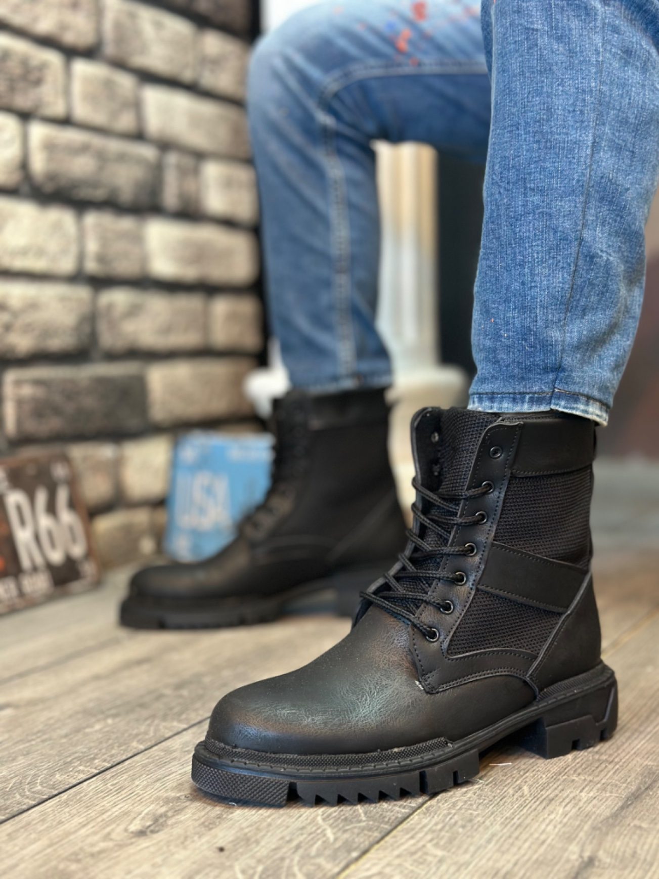 Black Lace-up Men's Sport Skin Postal Boots