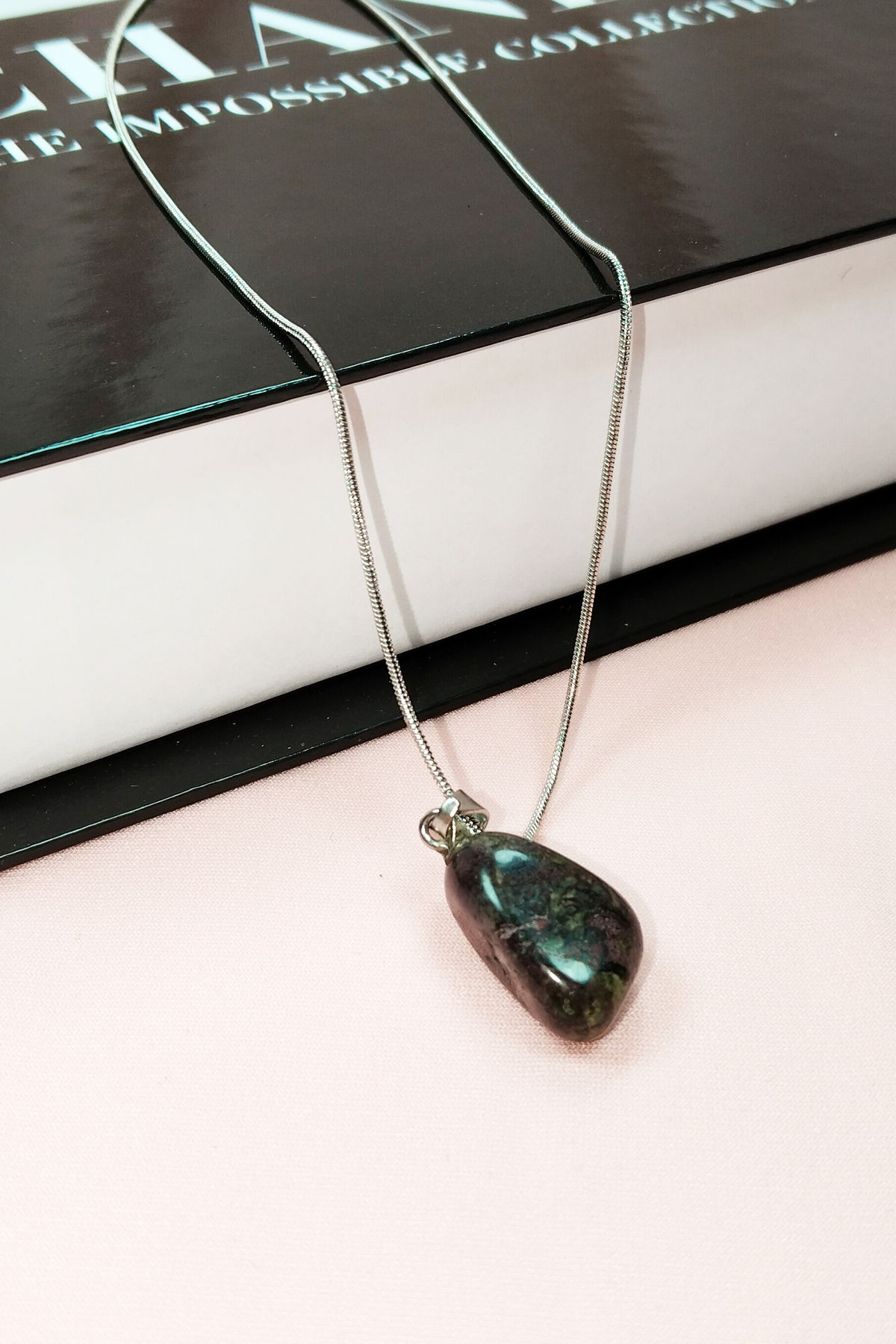 Anyolite Natural Stone Handmade Pendant with Chain: 2 cm Chain: 20 cm Boxed