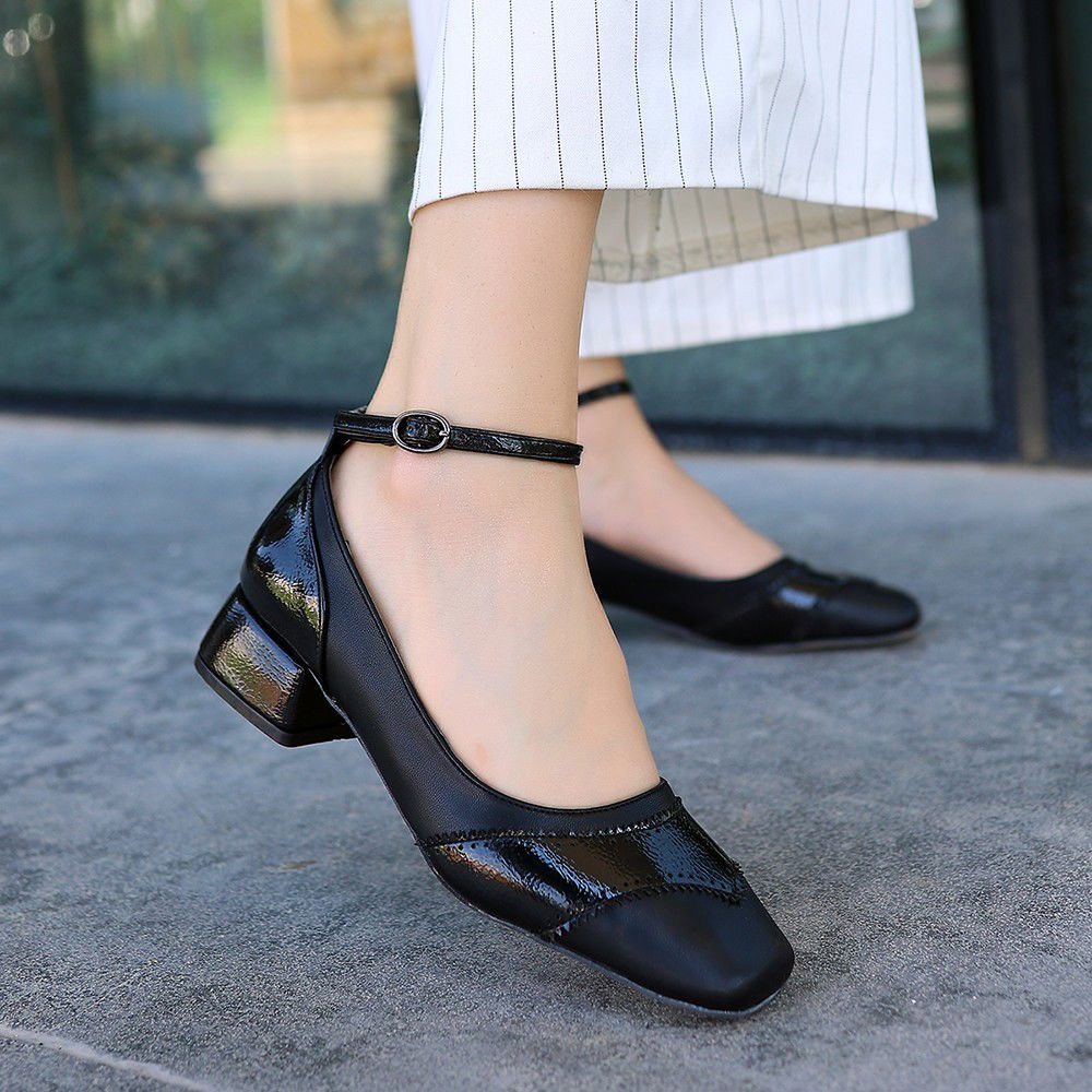 Black Skin Heeled Shoes