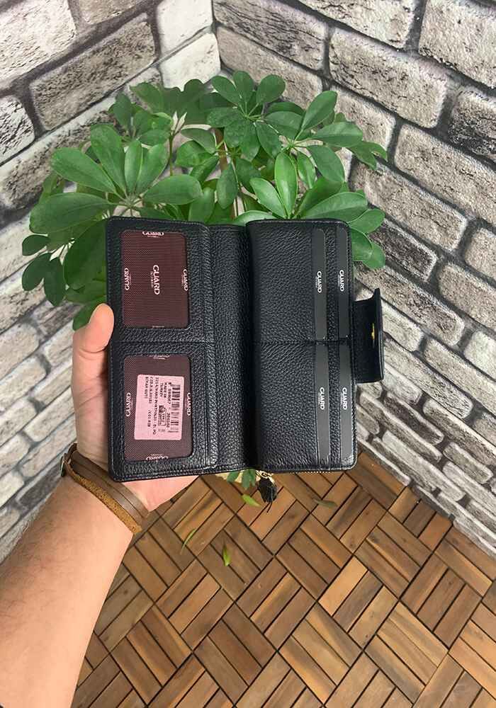 Black Hand Portfolio with Zipper and Leather Pat