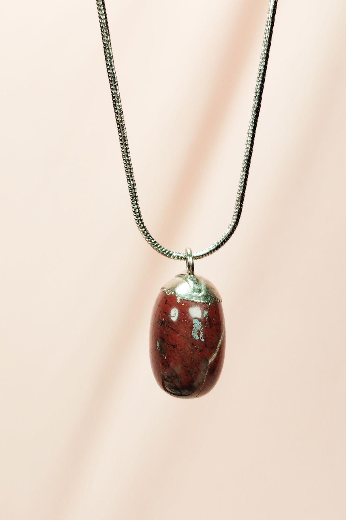 Kantasi Natural Stone Handmade Pendant with Chain: 2 cm Chain: 20 cm Boxed