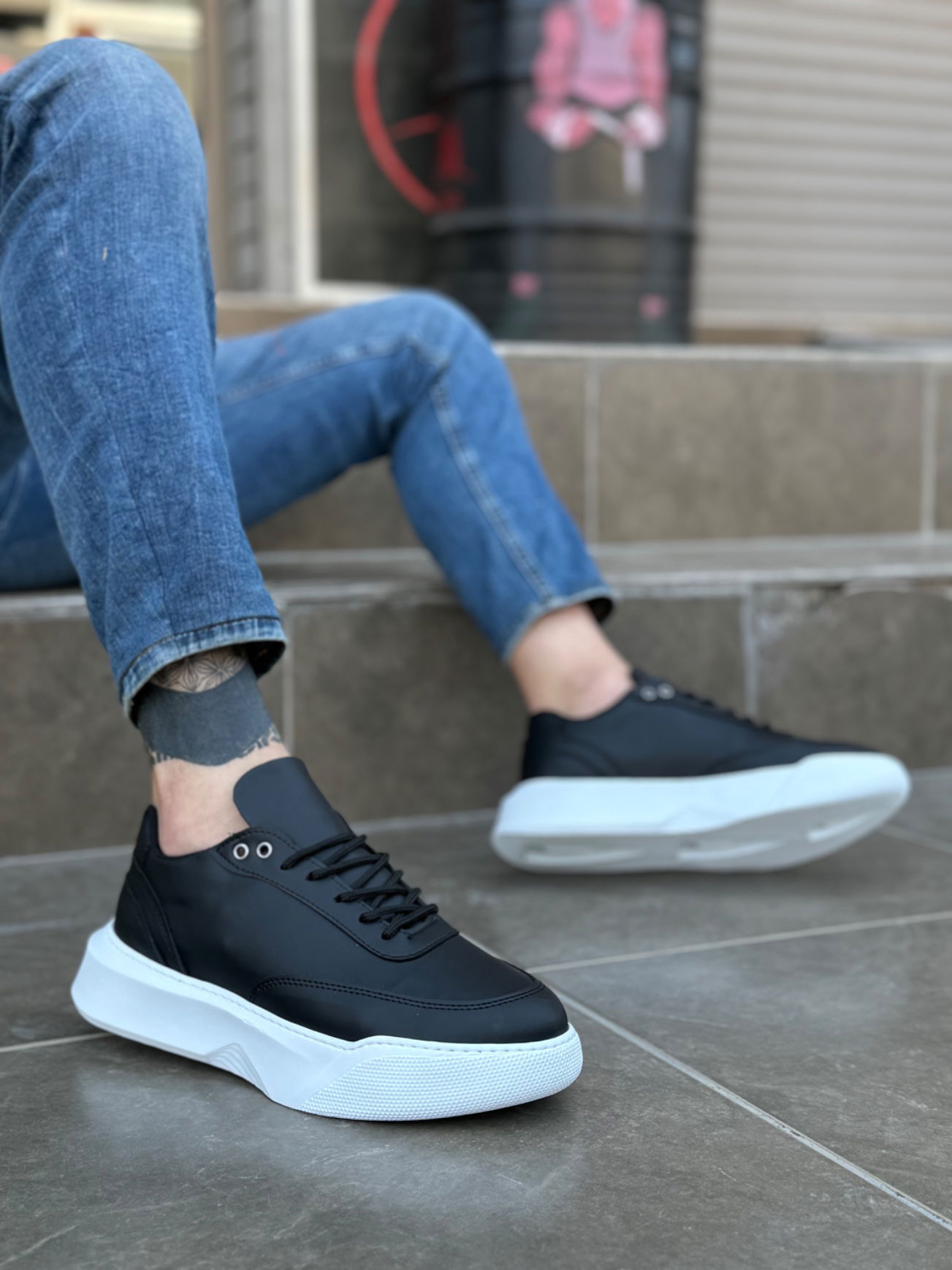 Casual Lace-Up Men's High Sole Black Sneakers