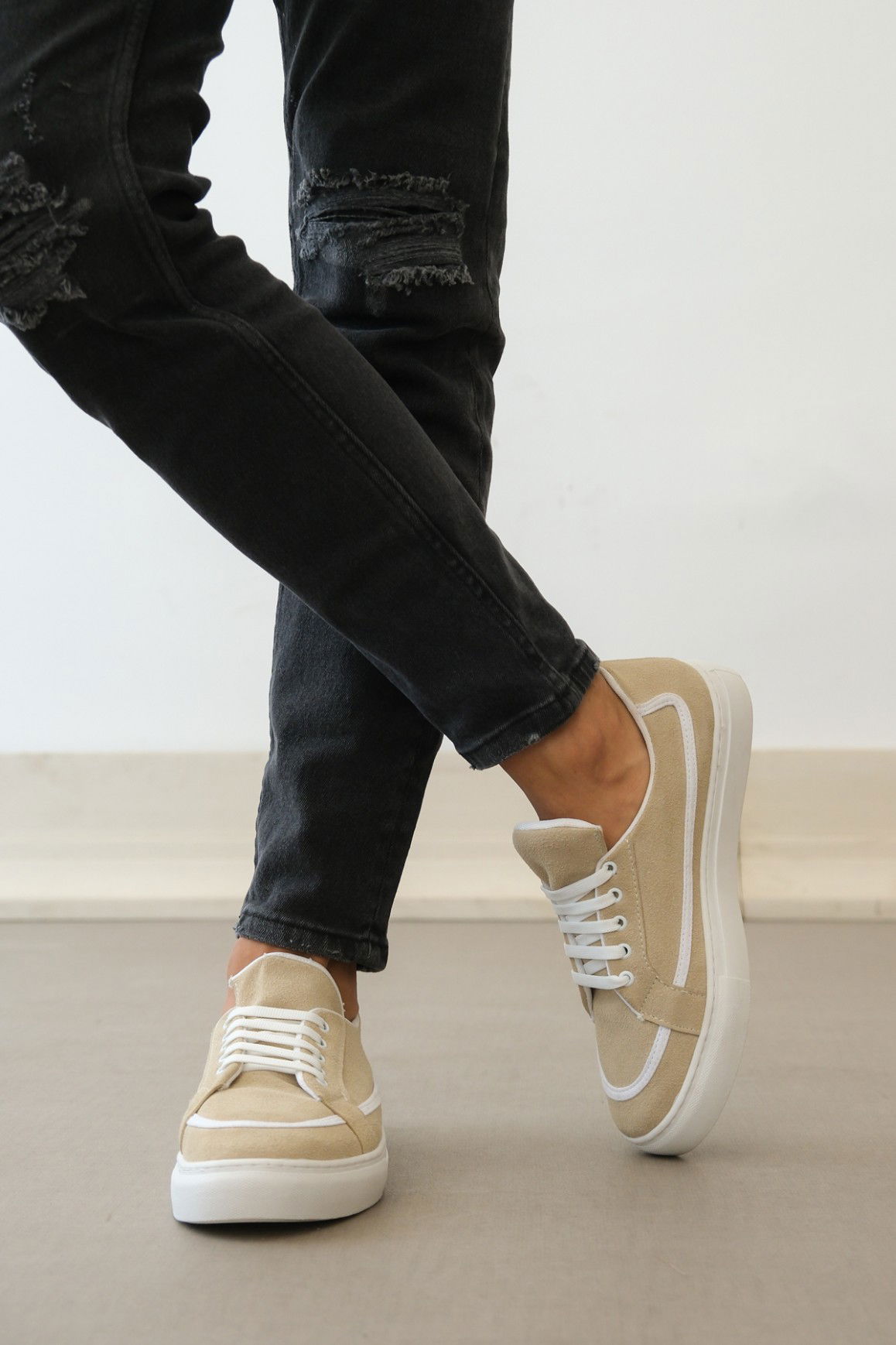 Lace-up Leather Dust Casual Cream Color Sneakers