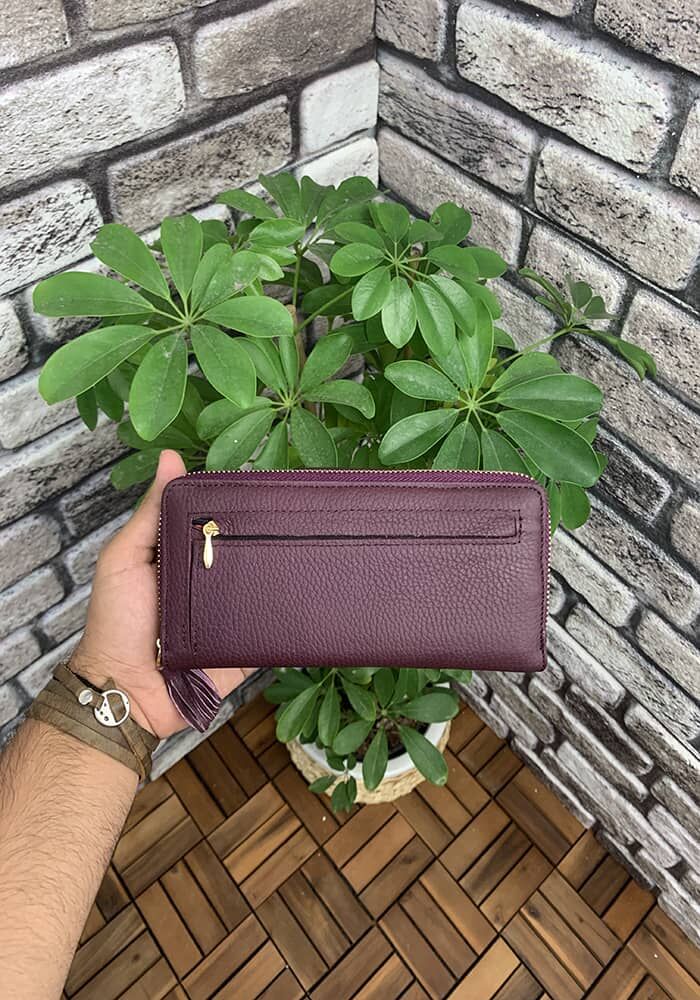 Burgundy Hand Portfolio with Matte Zipper and Leather Pat