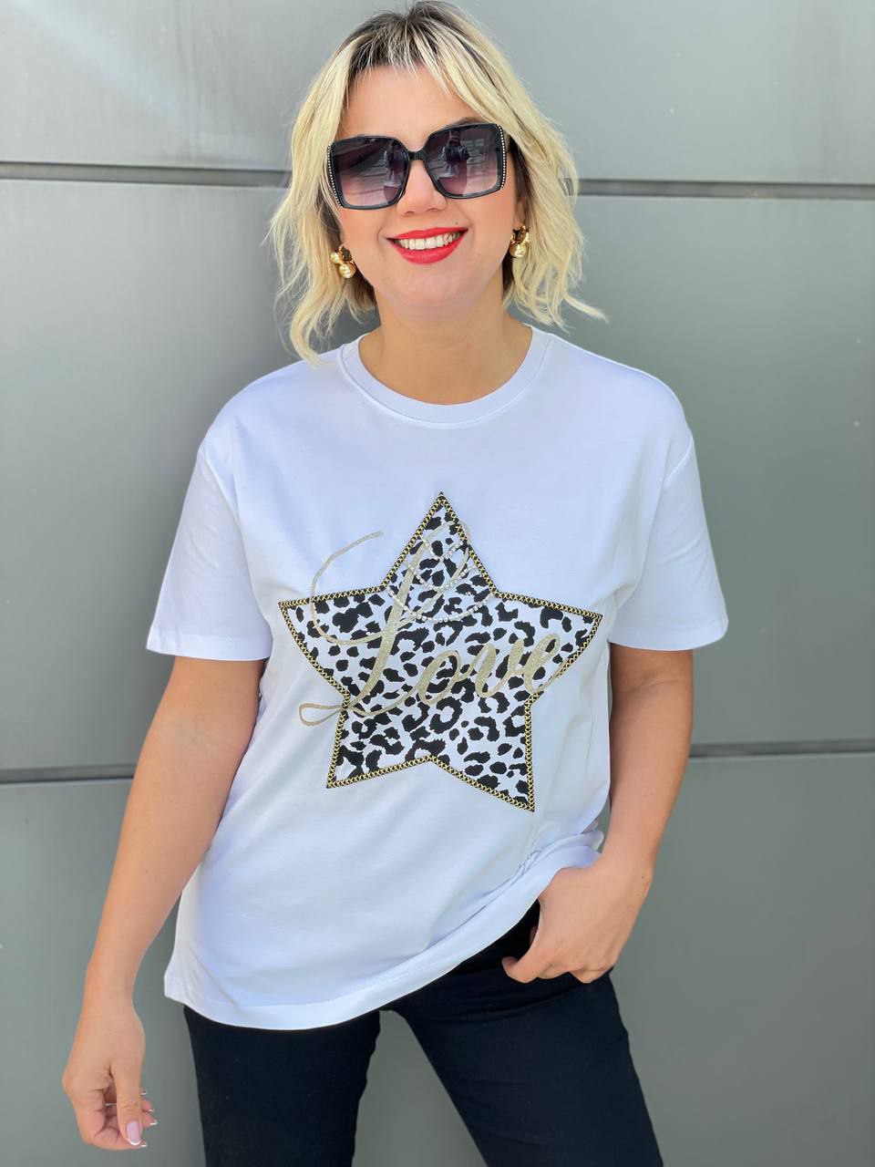 Shiny Stone Embroidered Star Patterned T-shirt