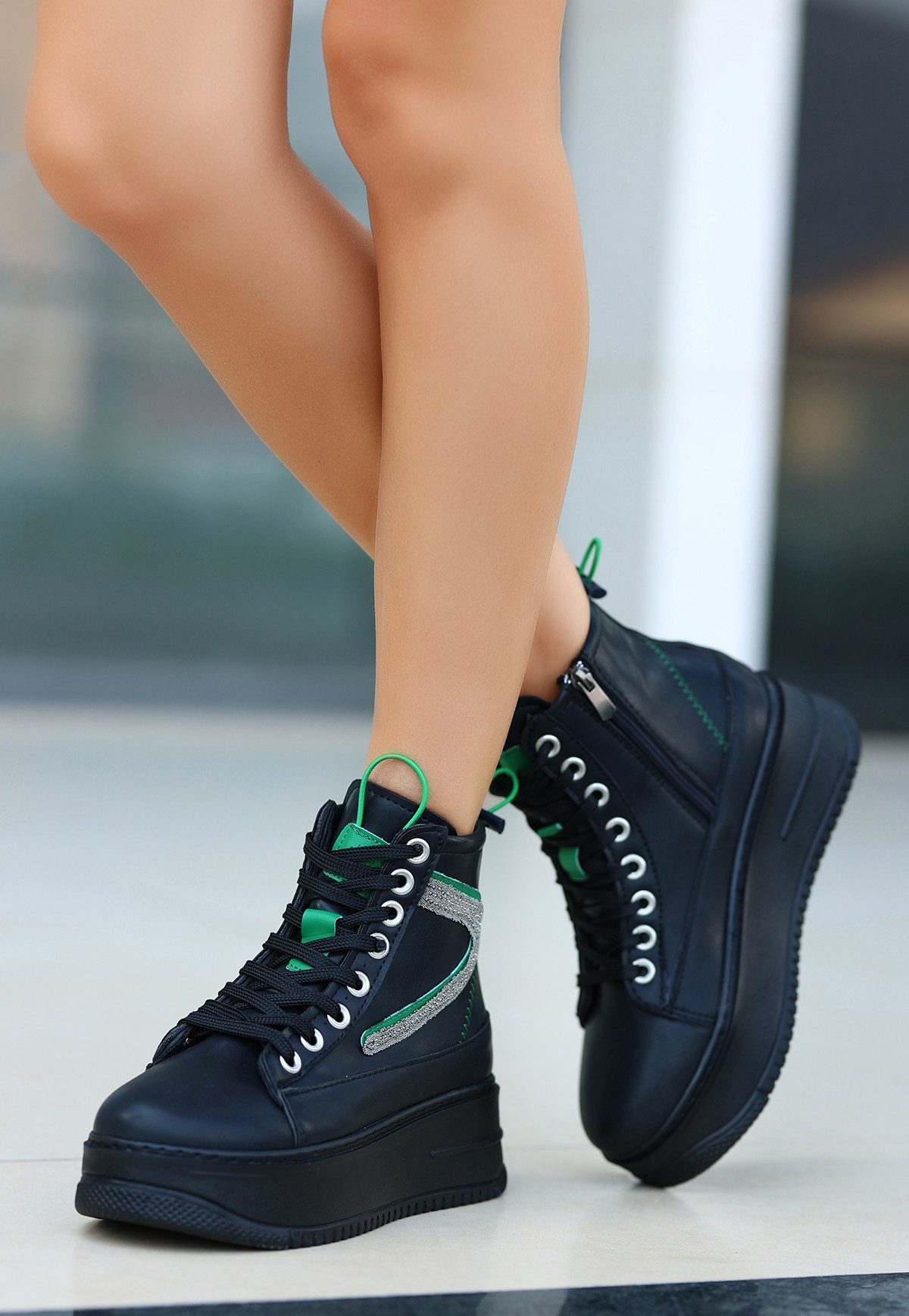 Black Skin Green Detailed Lace-up Boots