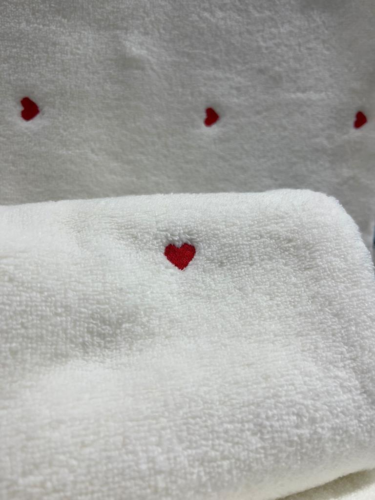 Lubow Love White Red Embroidered 70x140 Towel Set of 6