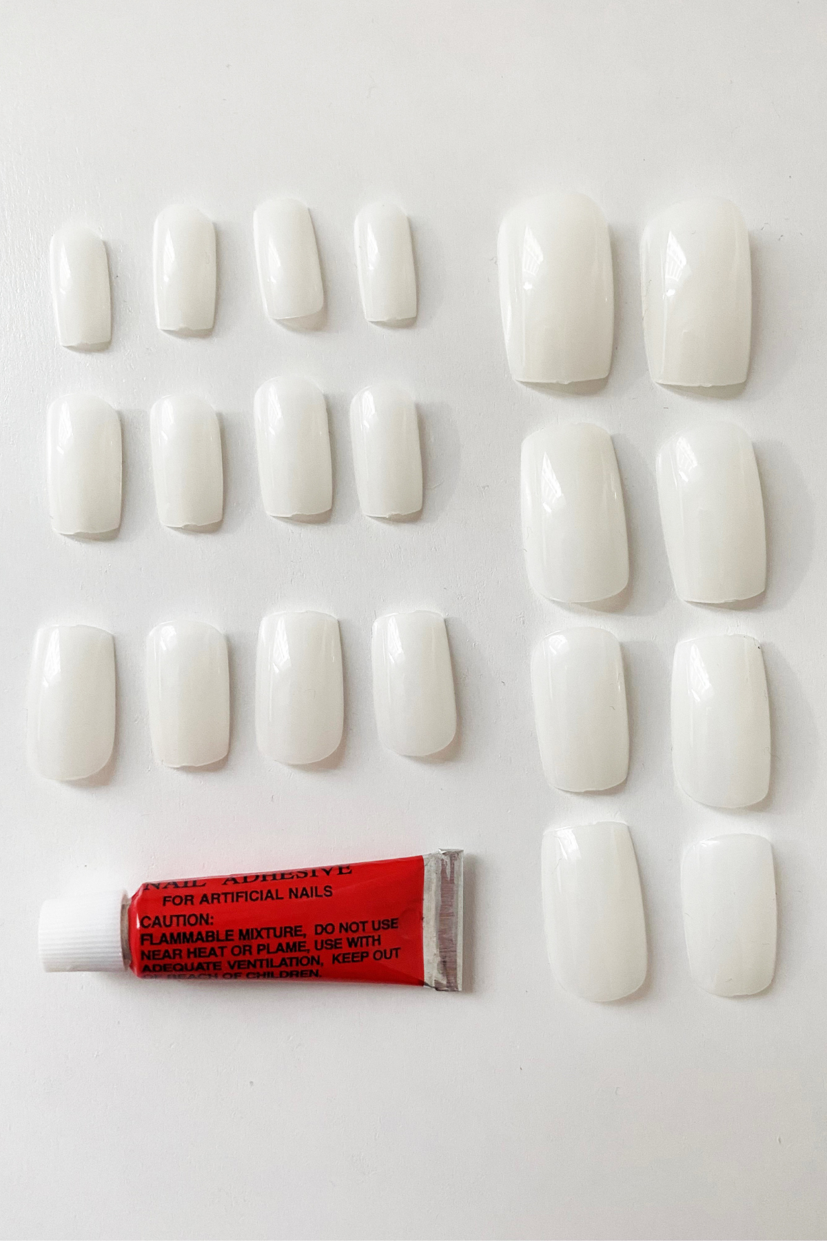 20 Natural Almond Almond False Nails and Glue