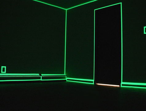 Phosphorescent Strip Giving Light in the Dark (4 Meters)