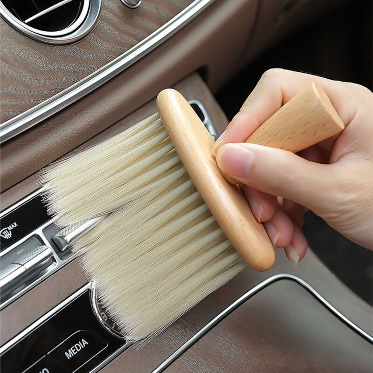 Wooden Handle Soft Bristle Cleaning Dusting Brush For Household Car