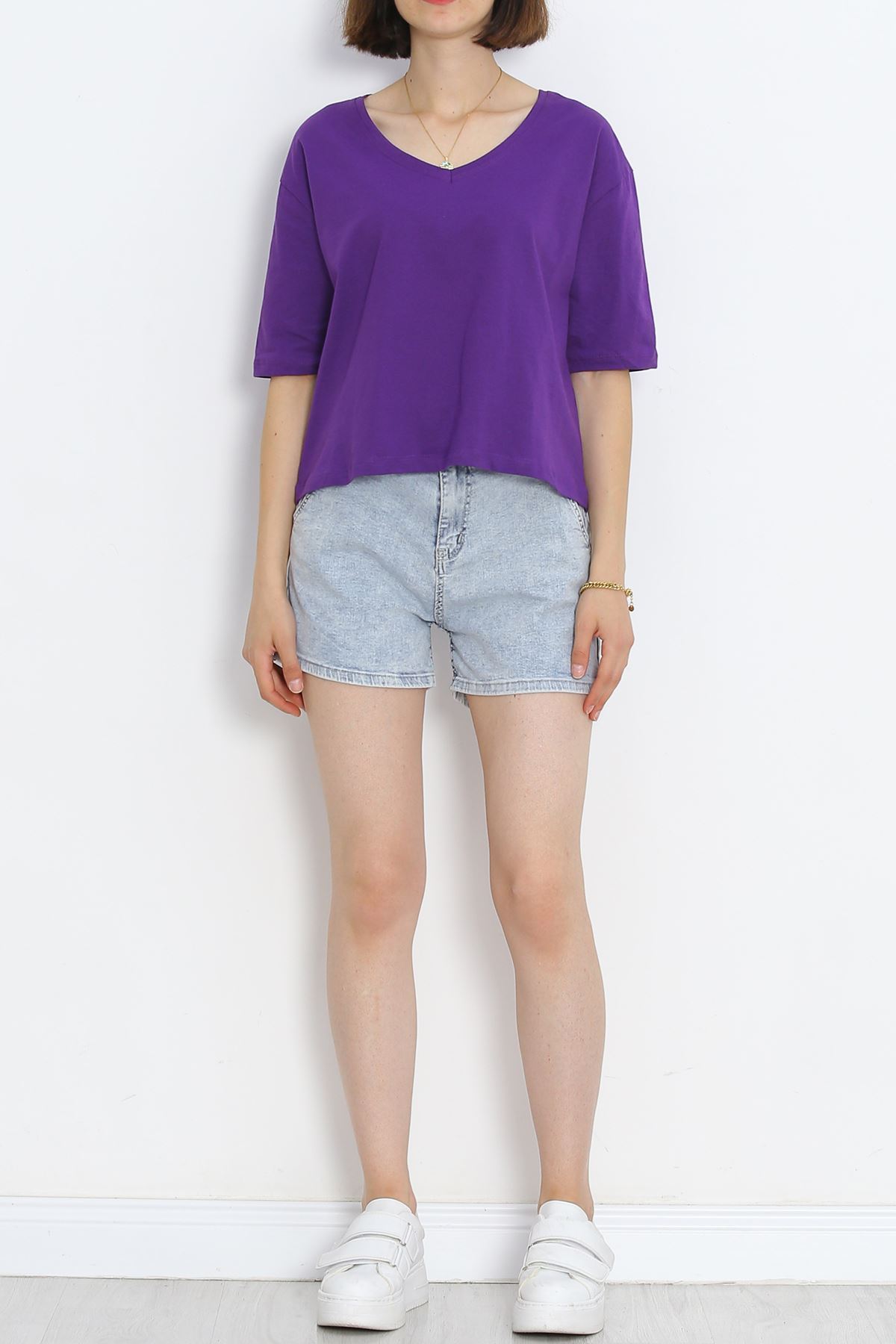 V-Neck T-Shirt Purple