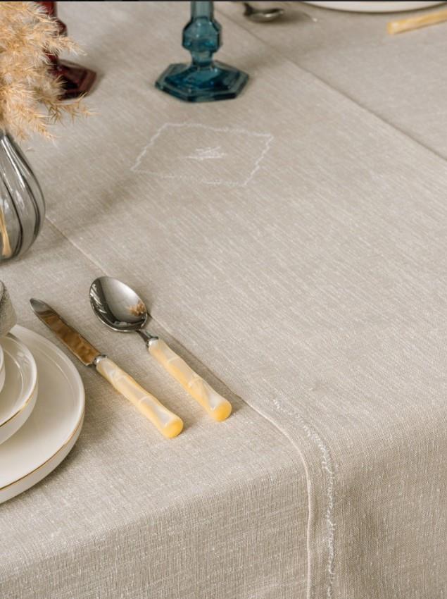 Toprak 8 Piece Linen Tablecloth