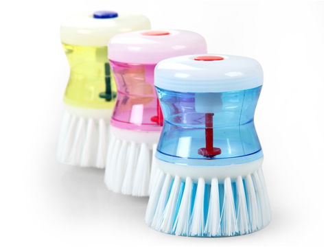 Dish Brush with Detergent Reservoir