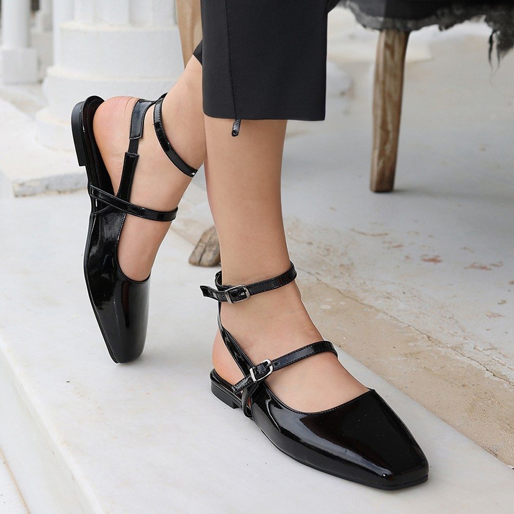 Black Patent Leather Babet Shoes