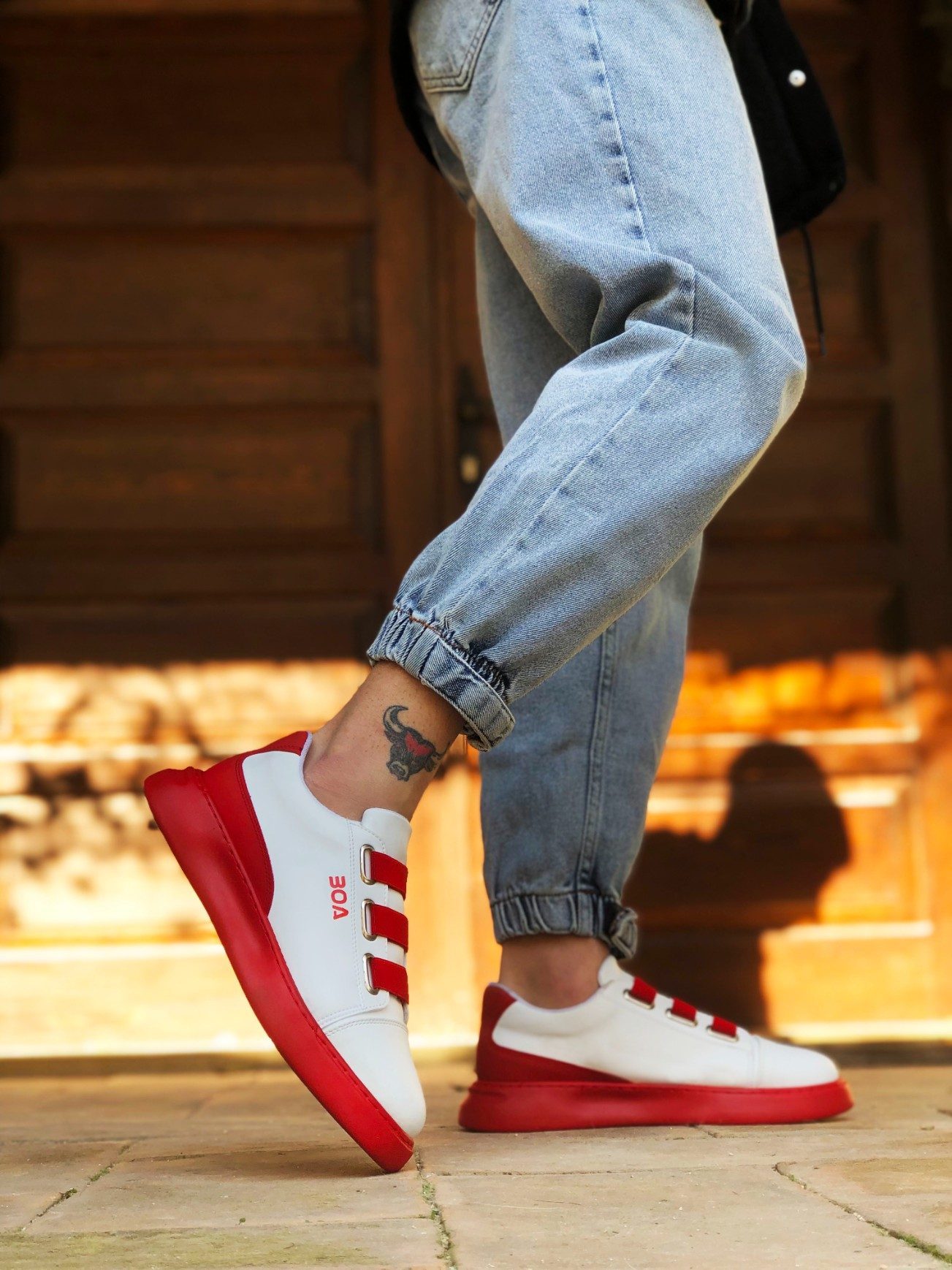 Thick Sole Casual Men's Shoes with Tape White Red Detail