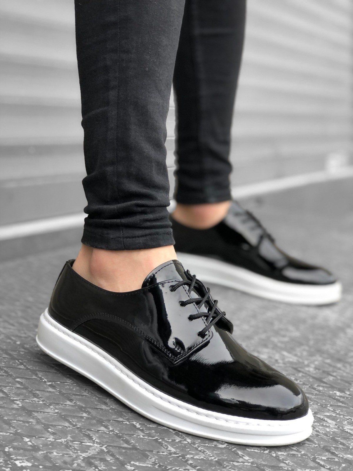 Lace-up Classic Black Patent Leather High Sole Casual Men's Shoes