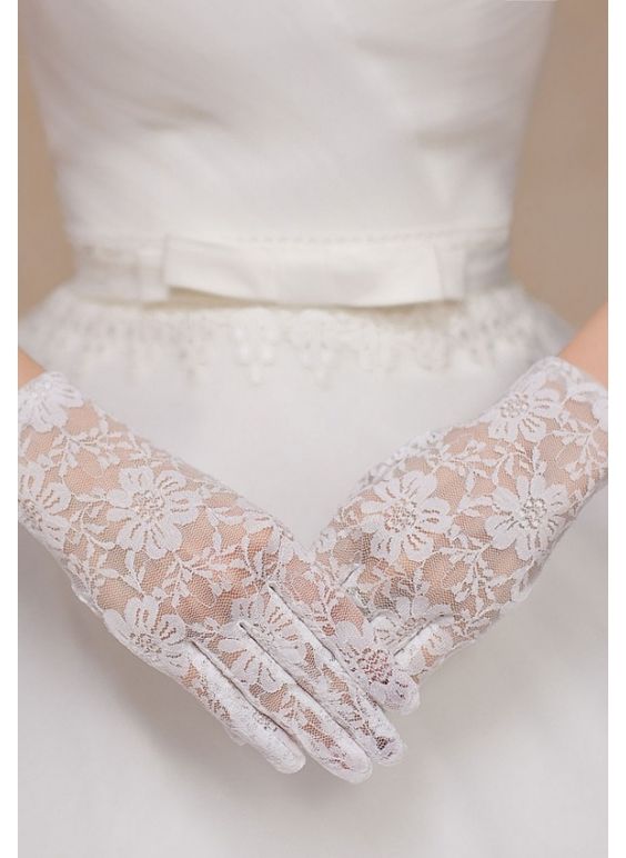 White Color Short Lace Gloves