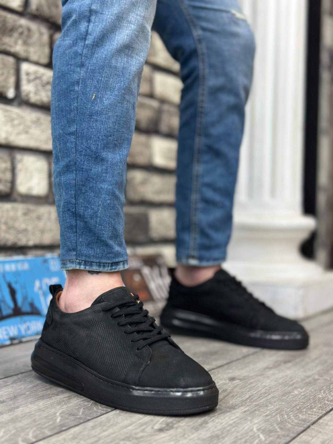 Genuine Nubuck Leather Black Sole Lace-up Casual Men's Shoes