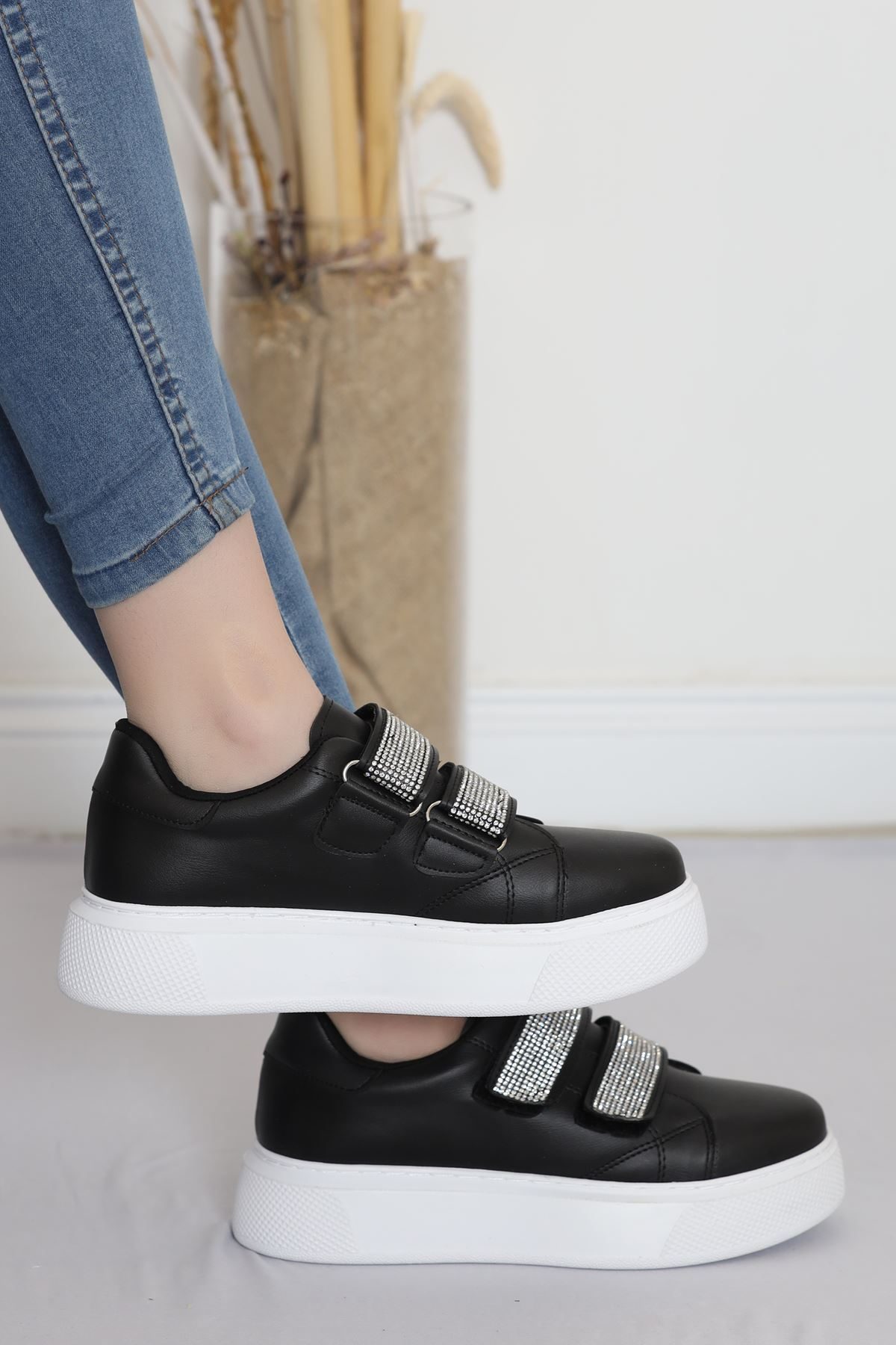 Double Band Stone Detailed Sneakers Black and White