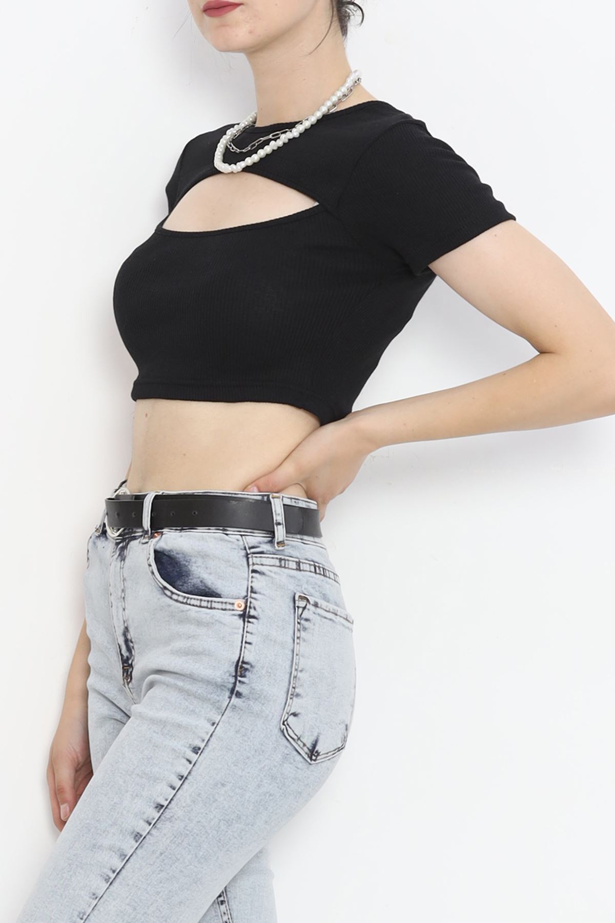 Low-cut Crop Body Black