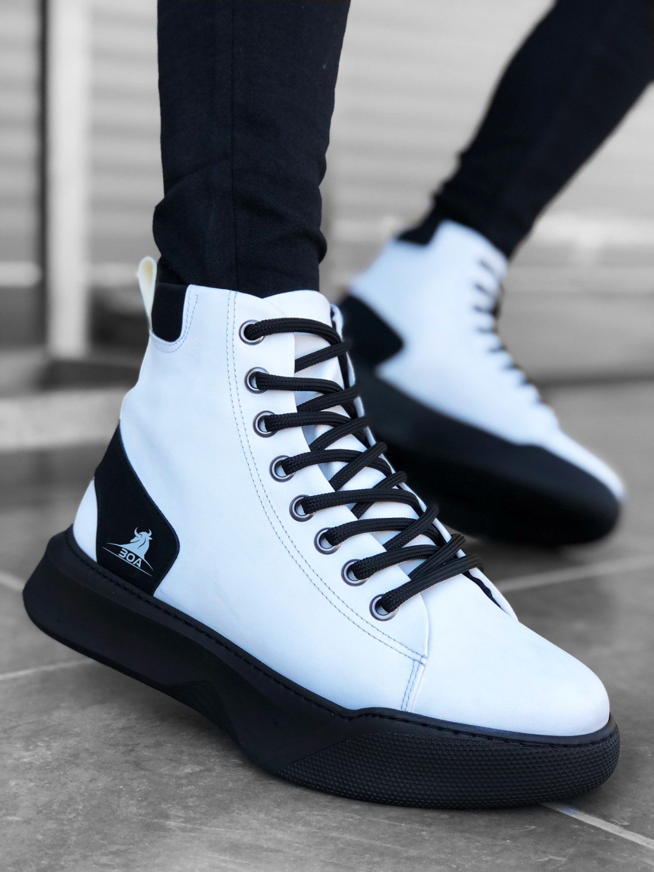 Lace-Up Men's High Sole White Black Sole Sport Boots