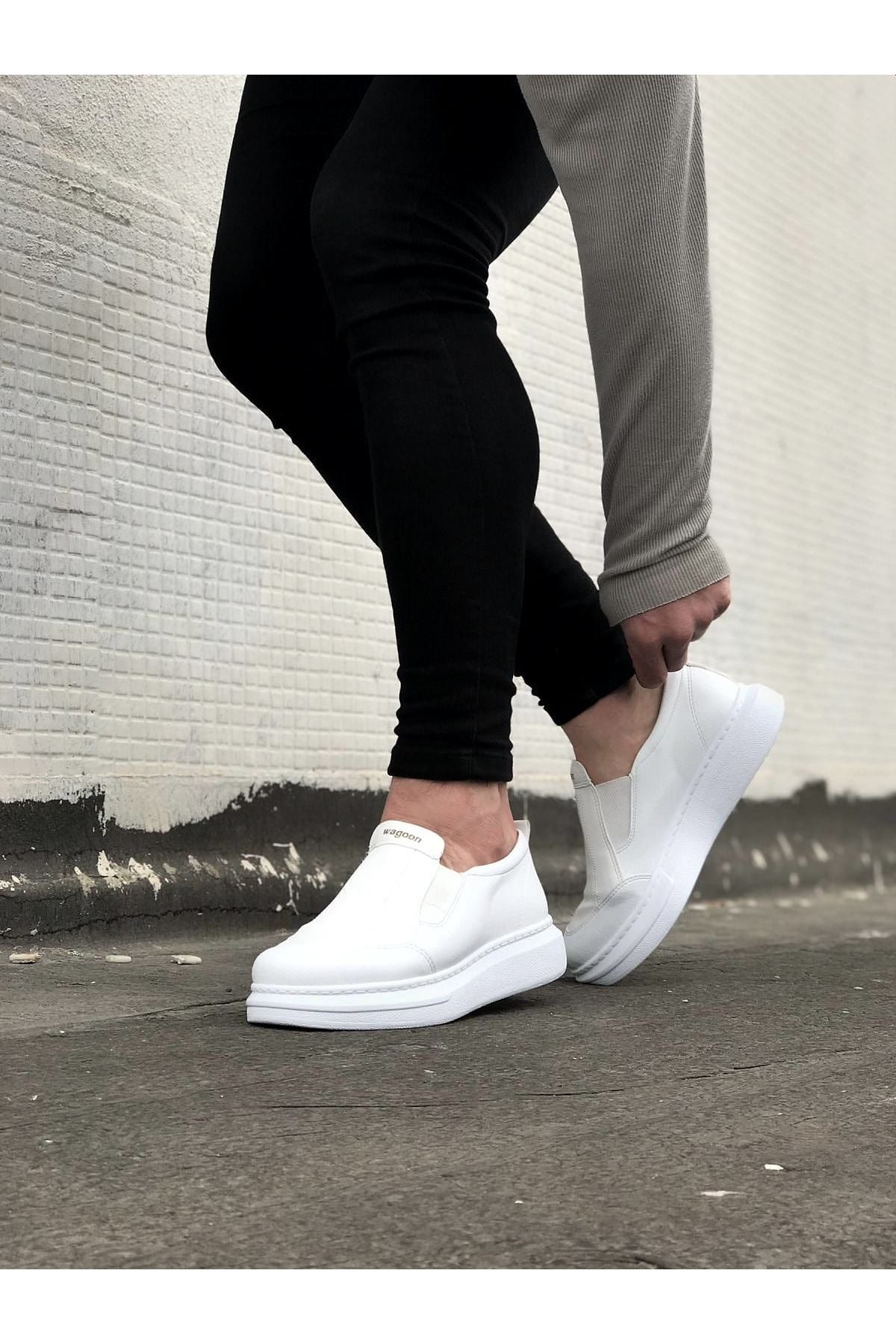 White Flat Casual Men's Shoes