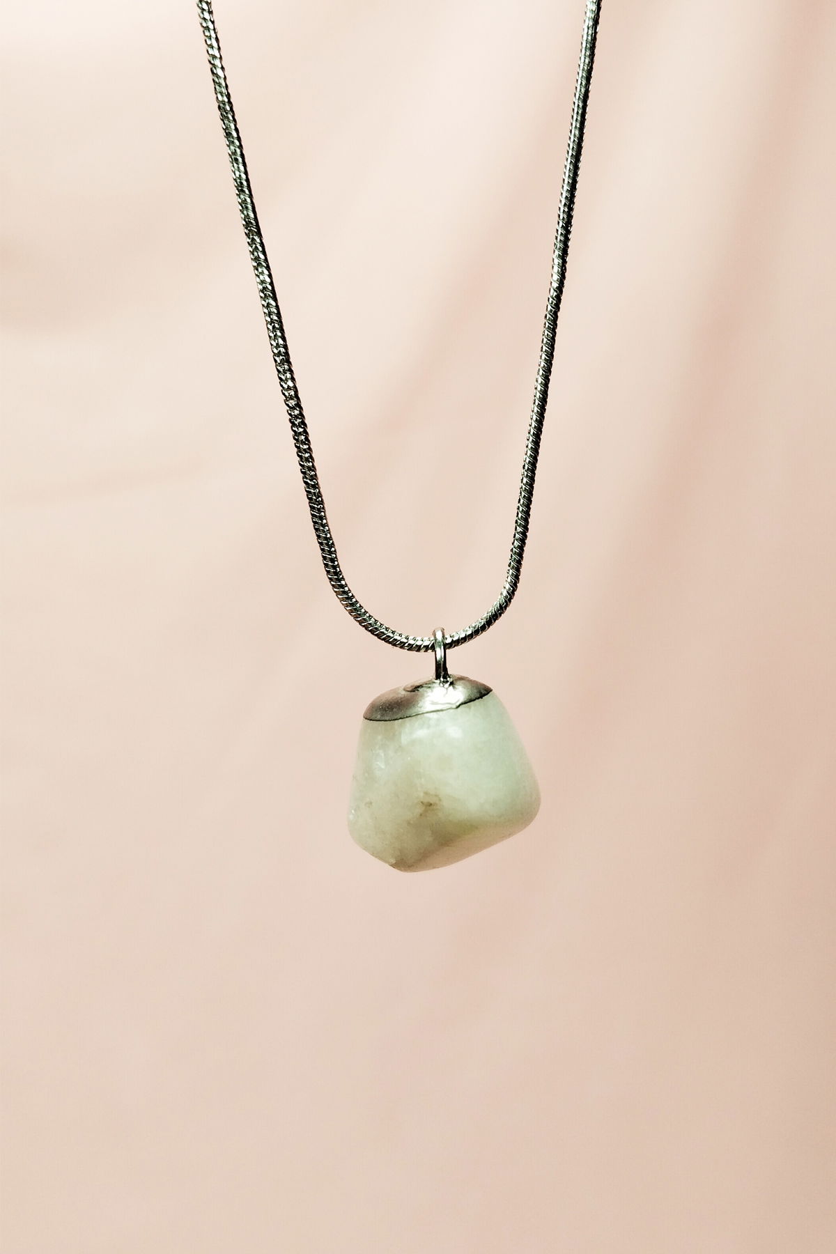 Moonstone Natural Stone Handmade Pendant with Chain: 2 cm Chain: 20 cm Boxed