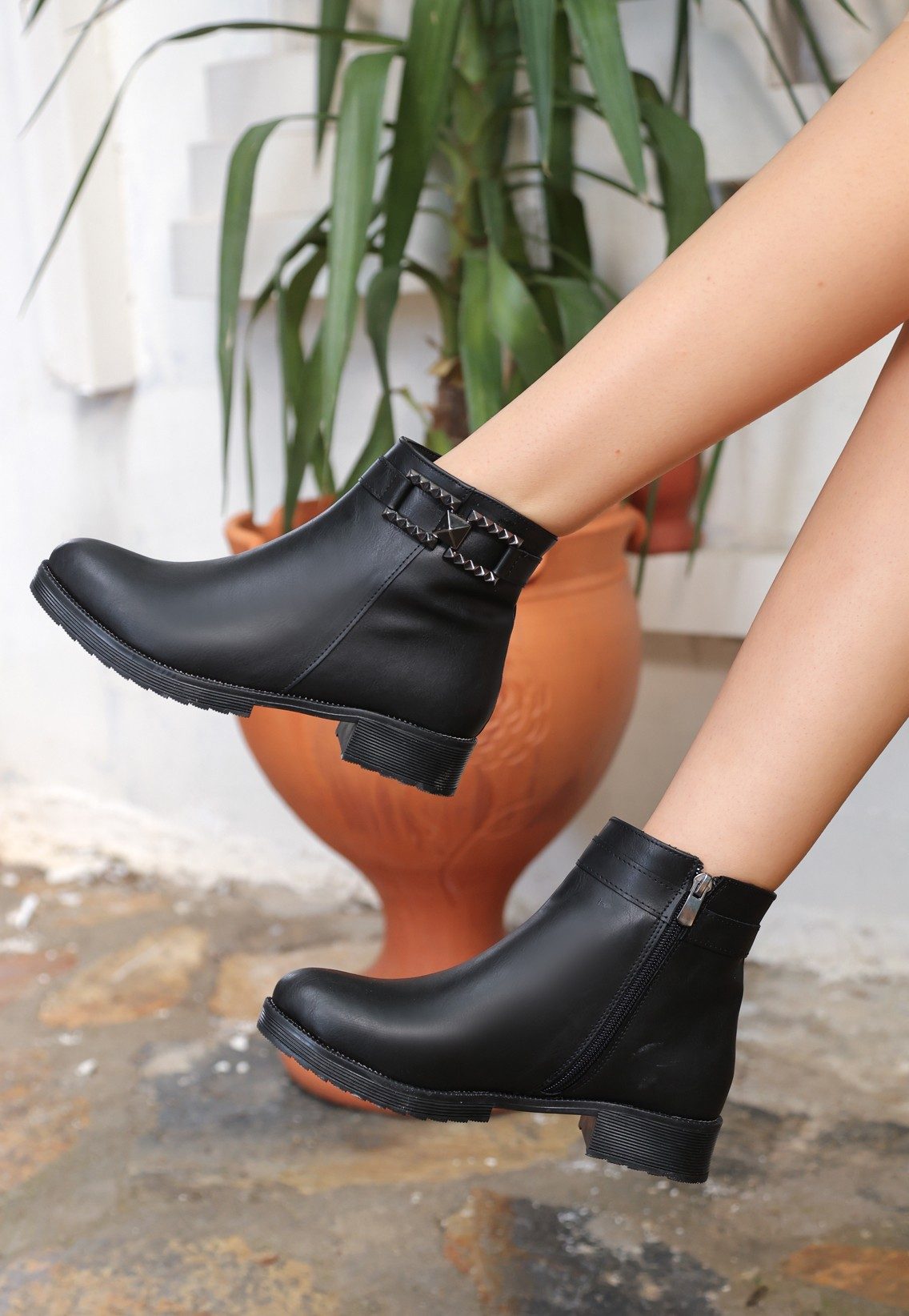 Black Skin Heeled Boots